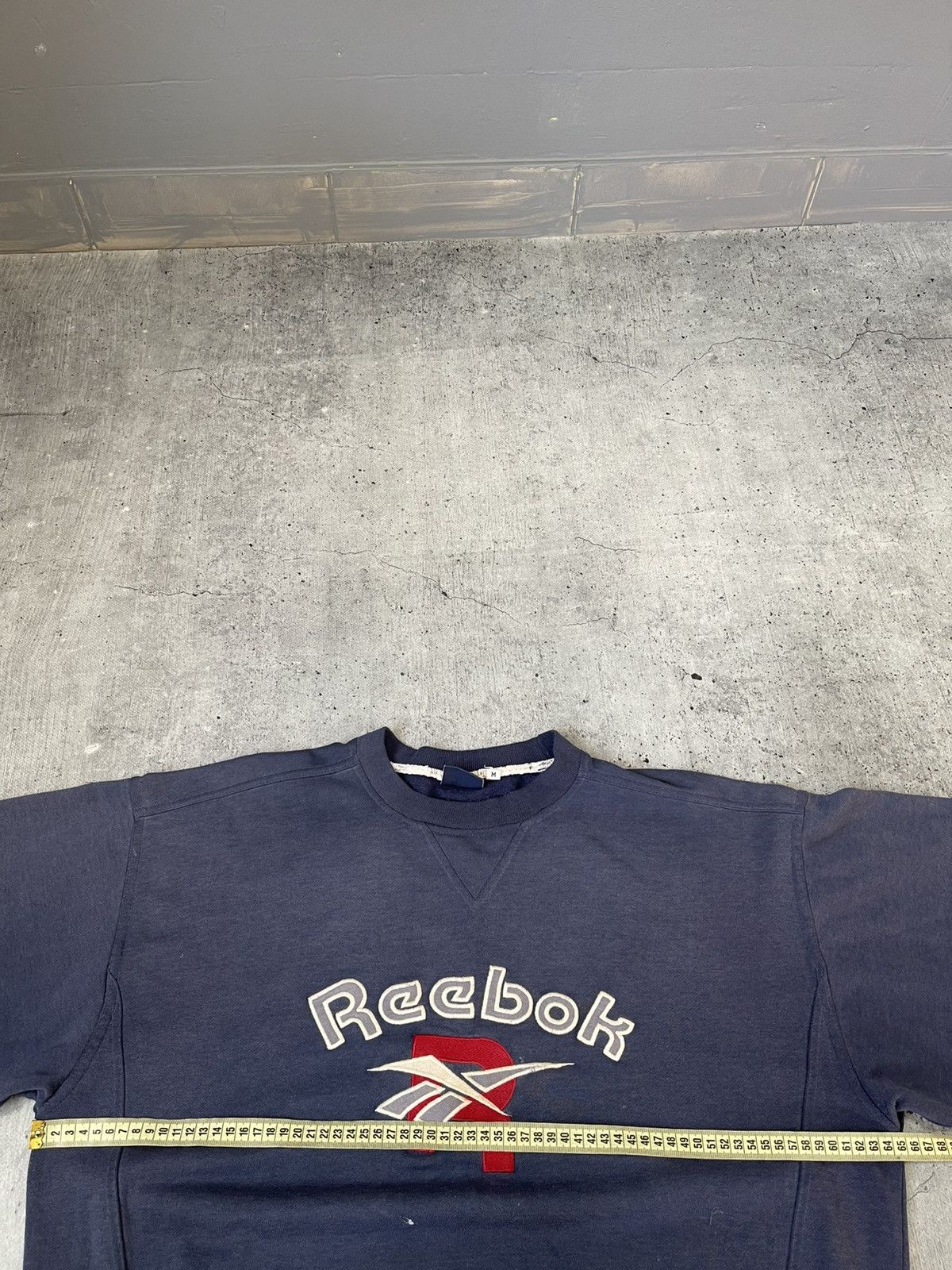 Reebok Vintage 90’s Reebok Faded Distressed Stained Sweatshirt Size US M / EU 48-50 / 2 - 7 Thumbnail