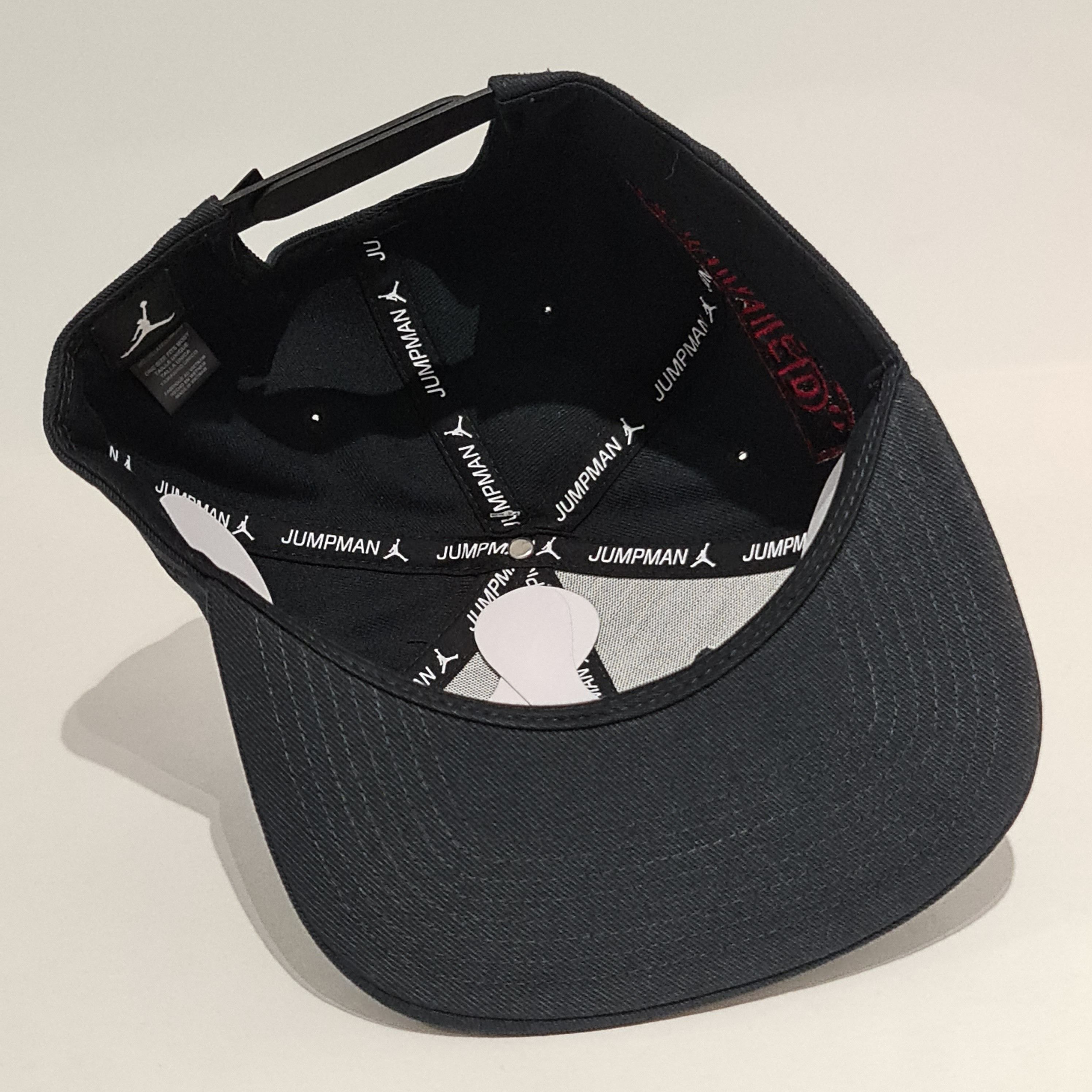 Jordan Brand Jordan Cap Snapback 'Banned' Black/Red Size ONE SIZE - 7 Thumbnail