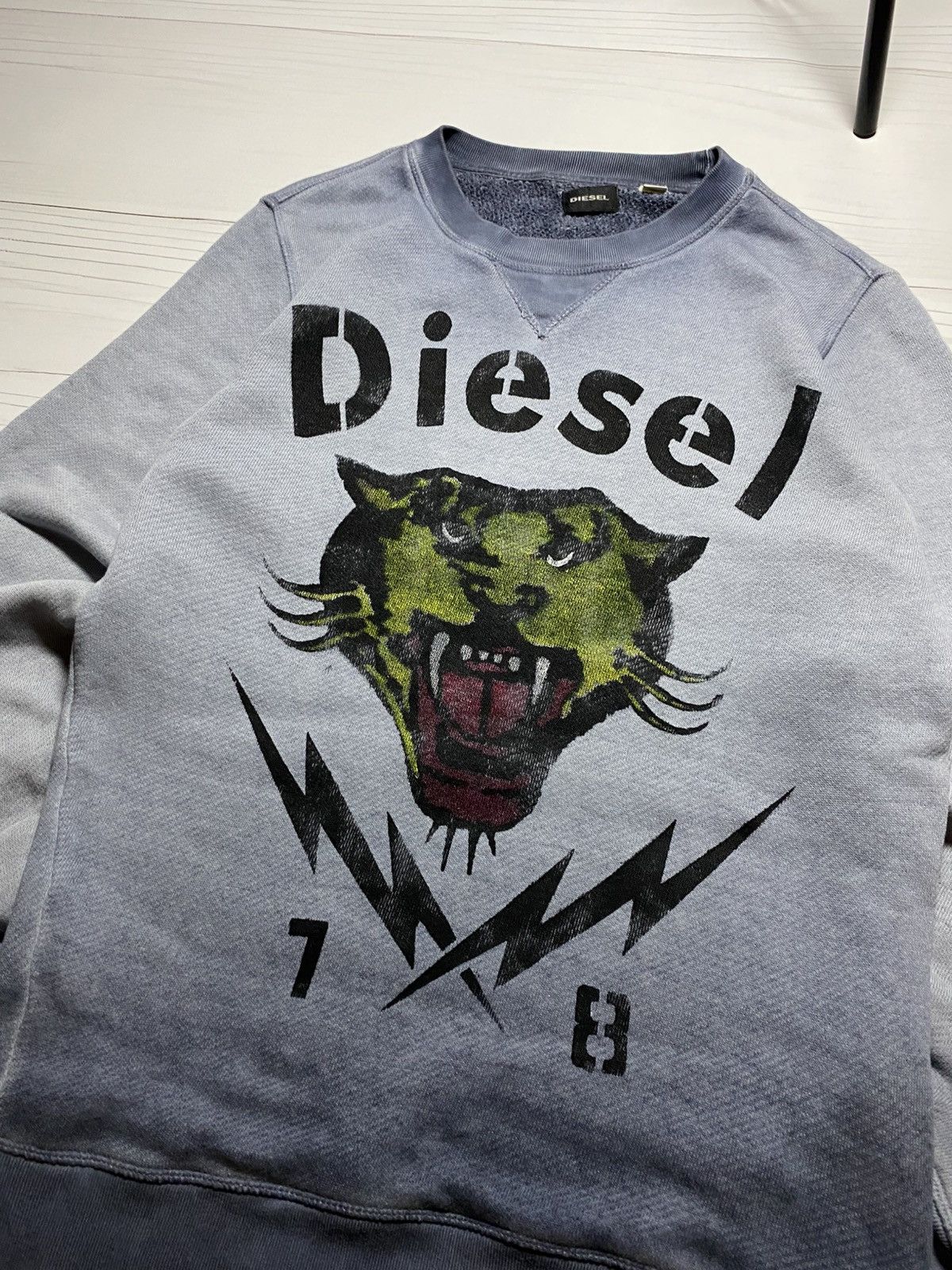 Diesel × Vintage Vintage Diesel Tiger Big Logo Japanese y2k sweatshirt Size US S / EU 44-46 / 1 - 14 Thumbnail