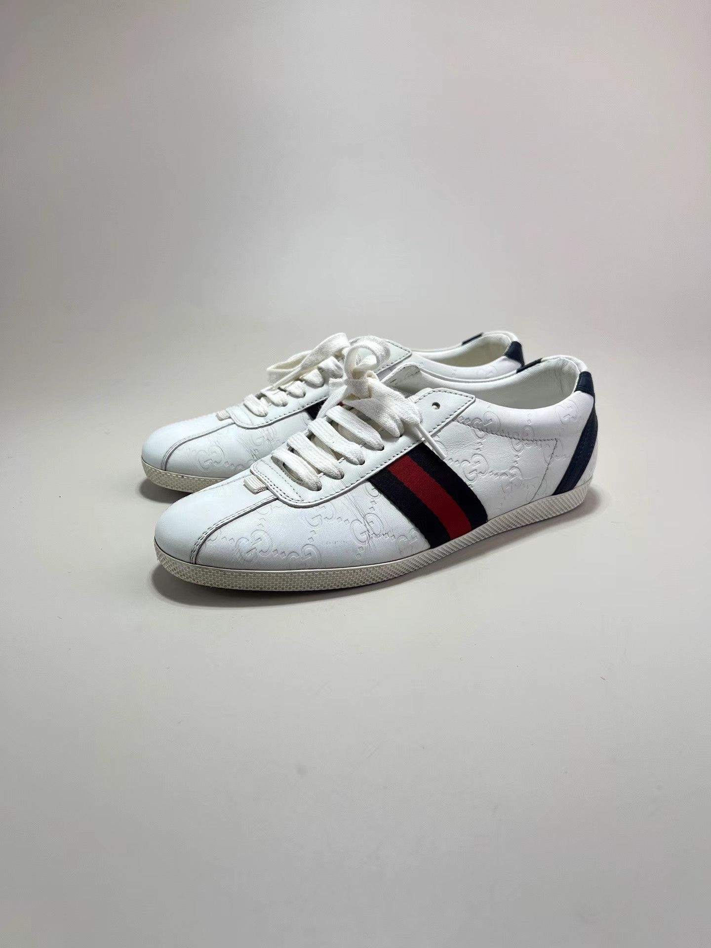 Gucci GUCCI GG Embossed Print White Sneakers Size US 7.5 / IT 37.5 - 1 Thumbnail