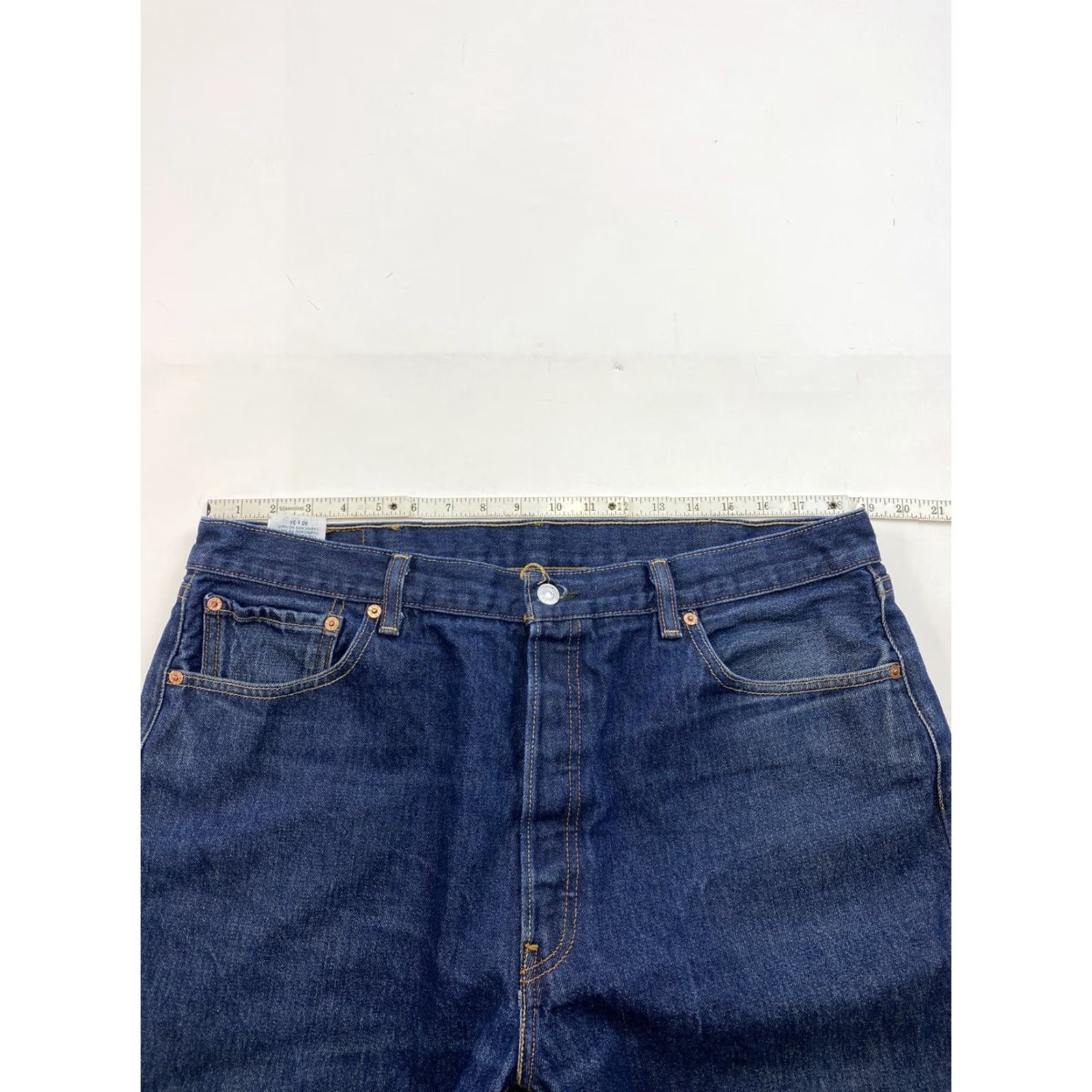 Levi's VINTAGE Levis 501 Jeans Mens 38x30 Dark wash Denim Straight 30 In Blue Men Size US 38 / EU 54 - 4 Thumbnail