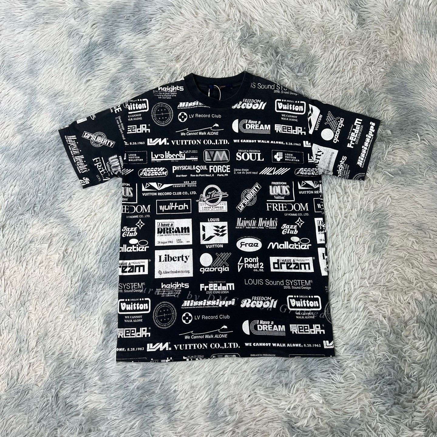 Louis Vuitton Louis Vuitton Short Sleeve T-Shirt Size US S / EU 44-46 / 1 - 1 Thumbnail