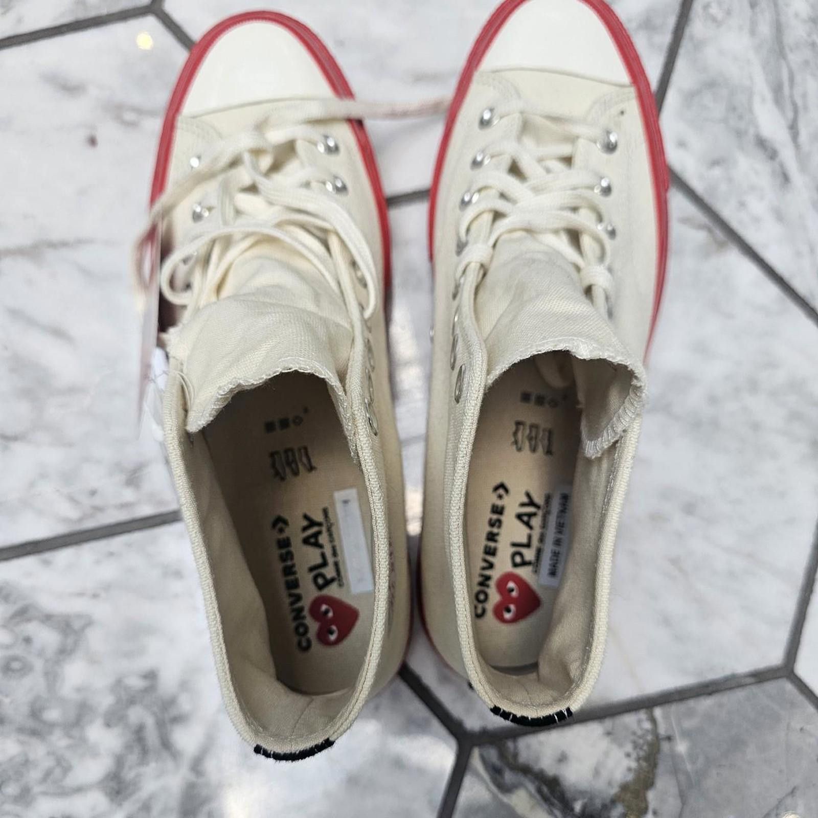 Comme des Garcons PLAY Comme des Garçons Play Men's Cream and Red Converse Trainers Size US 11 / EU 44 - 5 Thumbnail