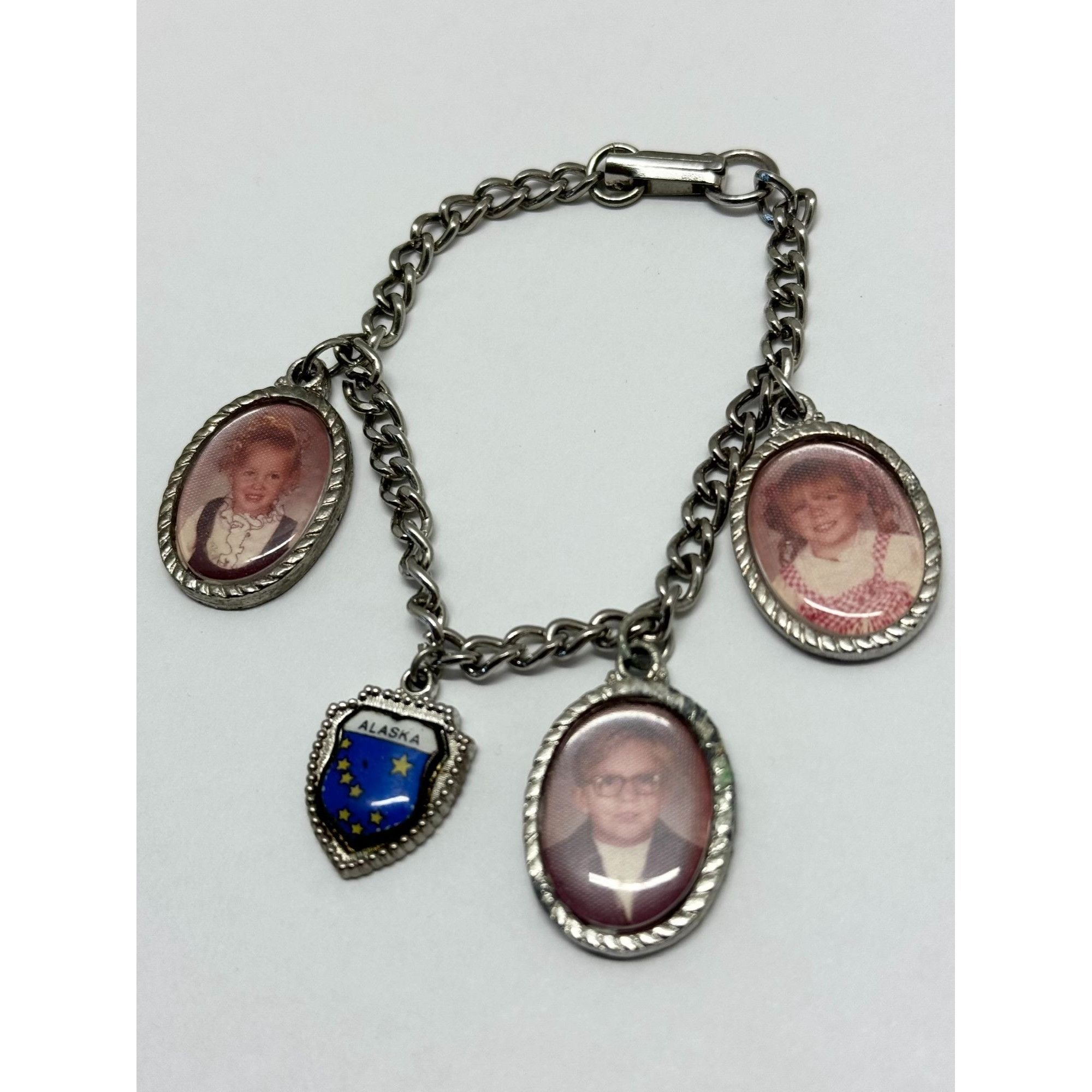 Vintage Vintage silver charm bracelet Size ONE SIZE - 2 Thumbnail