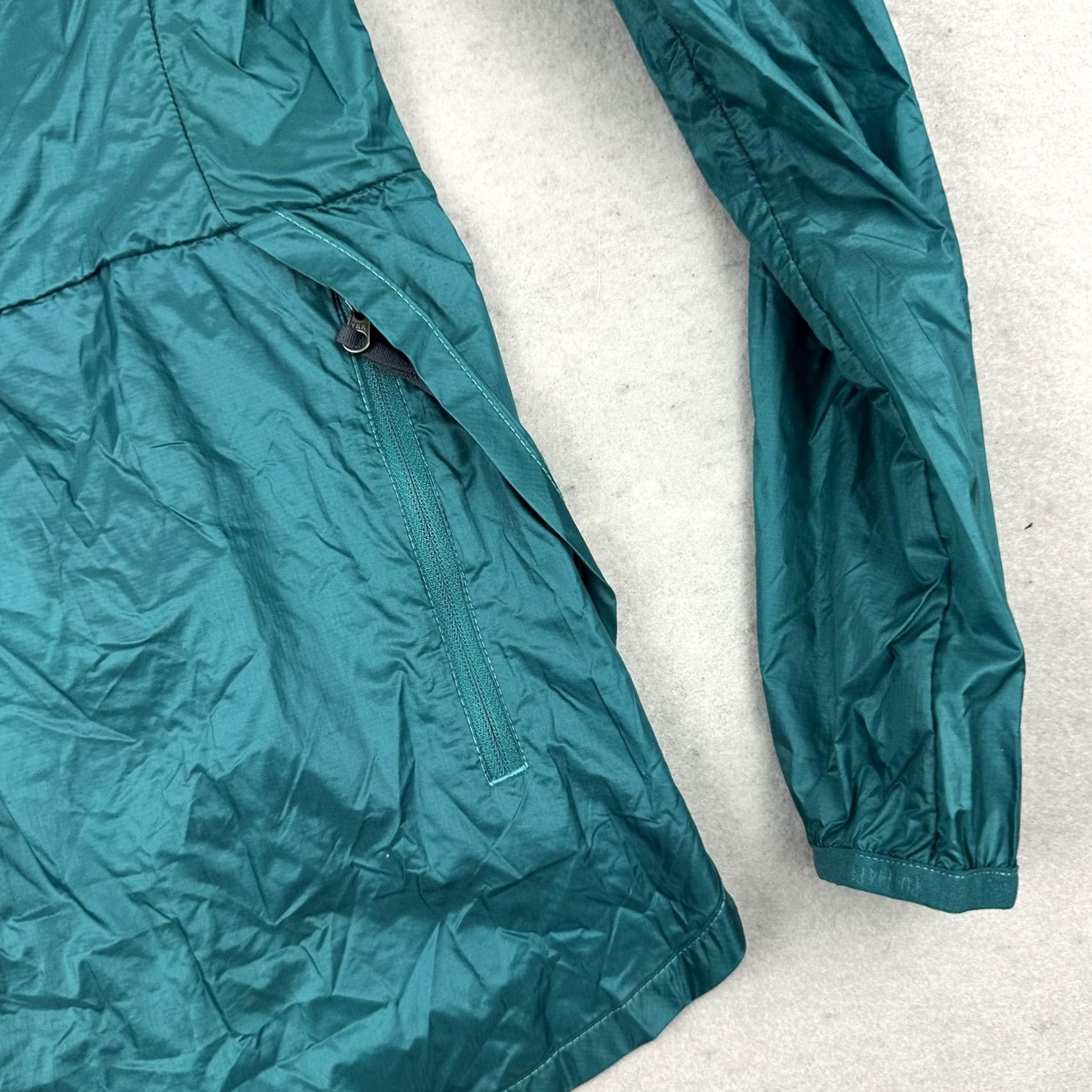 Brooks Brooks LSD Jacket Womens Small Kale Windbreaker Packable Reflective S Running & Jogging Zip Pockets Green Size S / US 4 / IT 40 - 6 Thumbnail