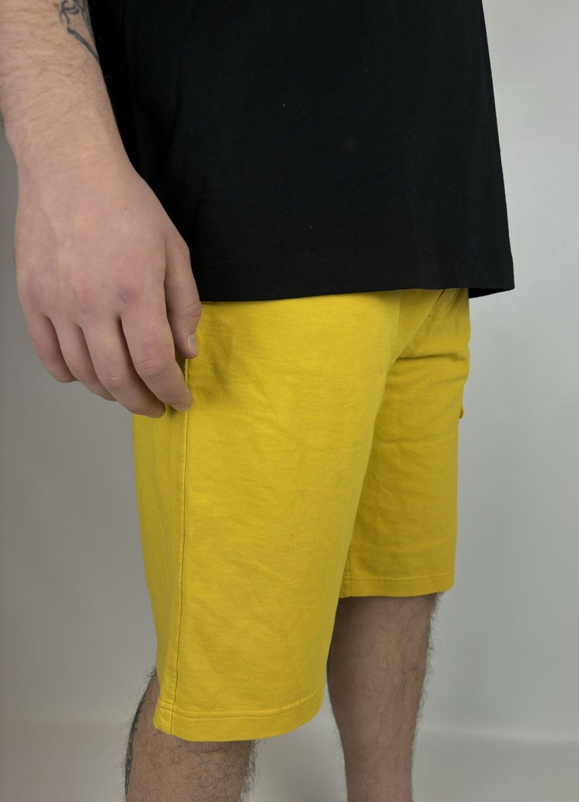 C.P. Company New shorts C.P. Company Cargo Shorts with a lens. Size US 32 / EU 48 - 2 Thumbnail