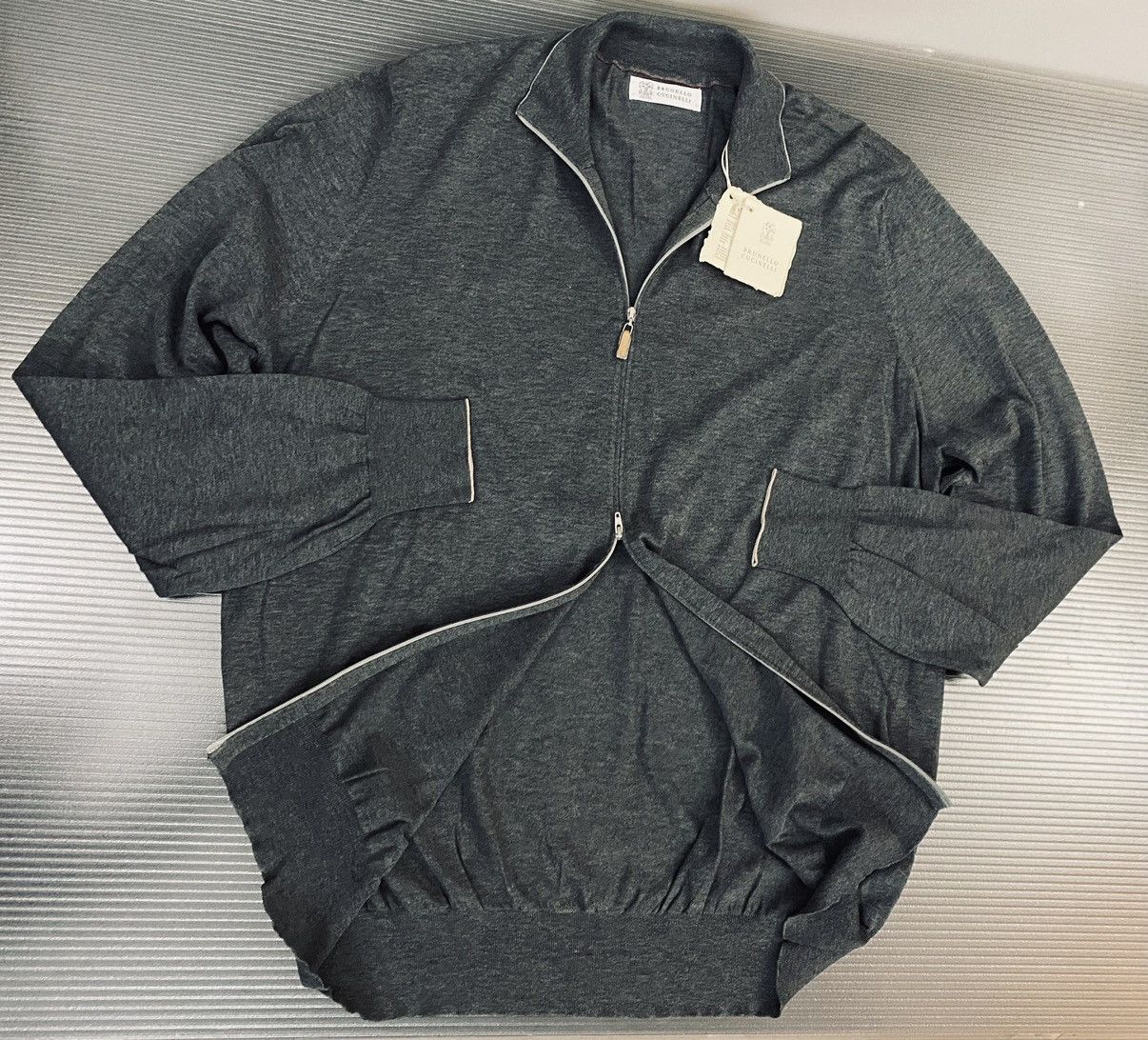 Brunello Cucinelli 🇮🇹 Med Grey Frosted Ends Cardigan 58 NEW