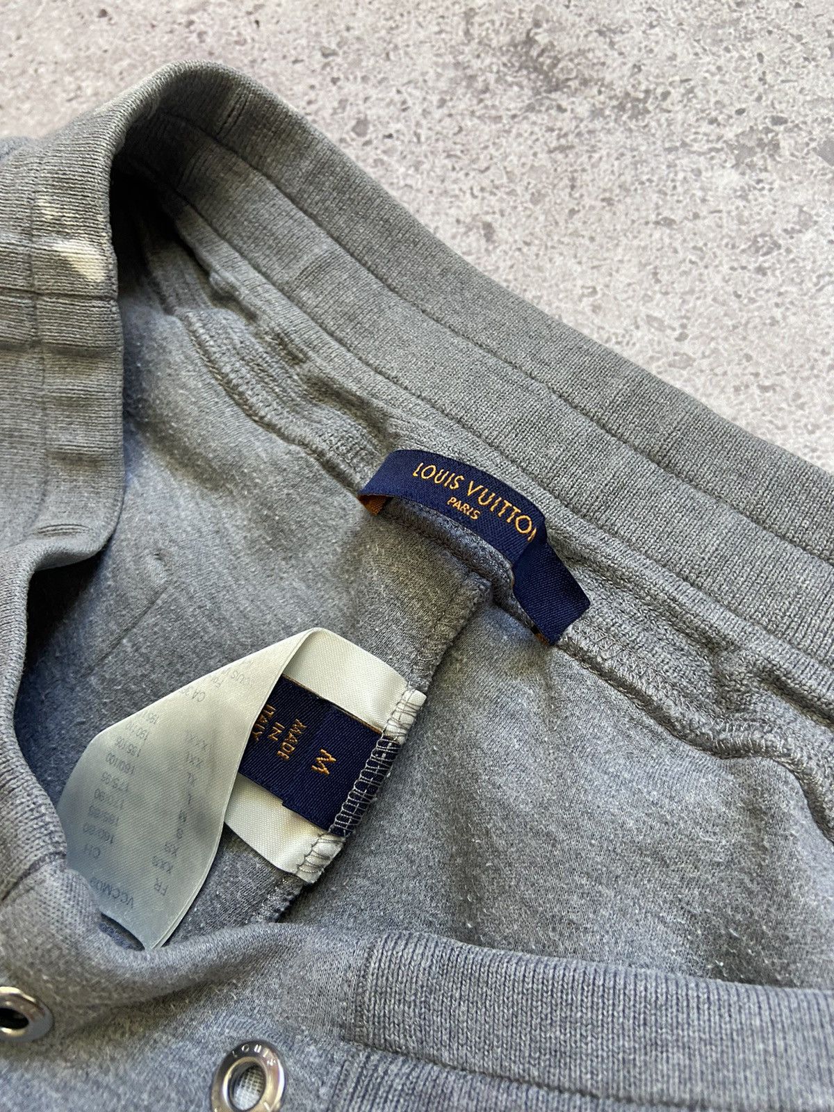 Louis Vuitton Louis Vuitton jogger sweatpants Size US 33 - 6 Thumbnail