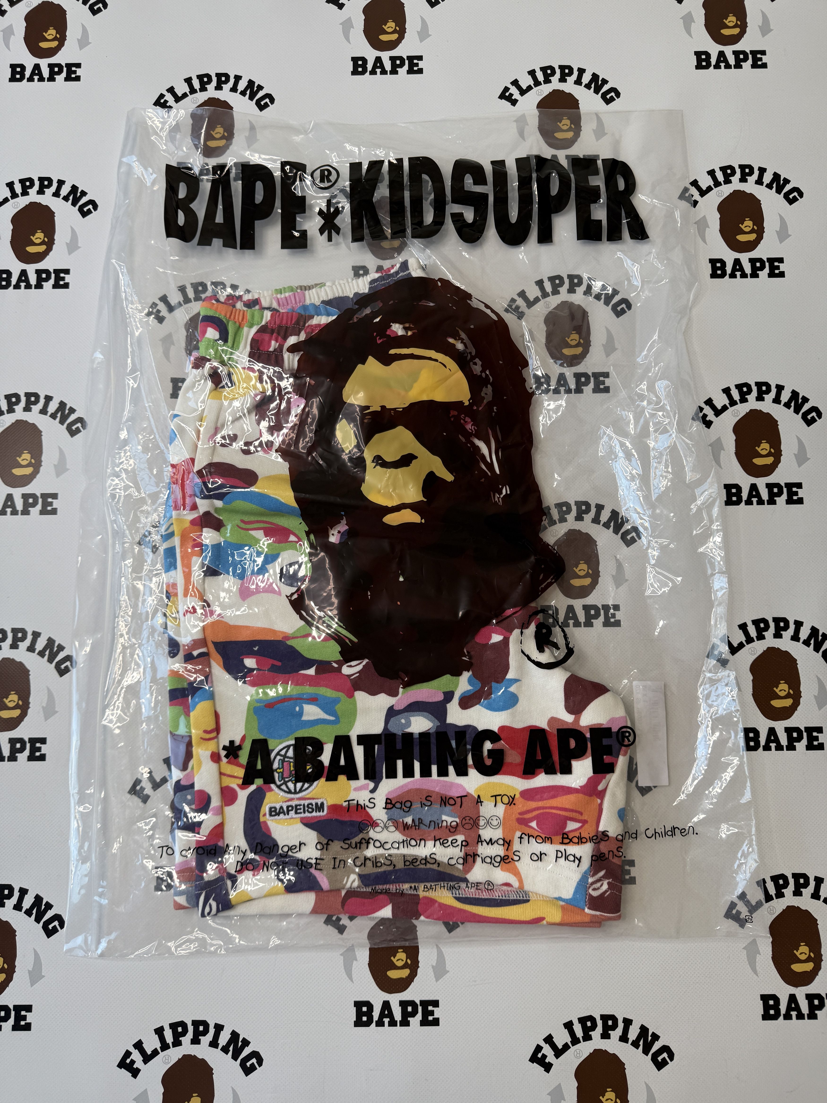 Bape × KidSuper BAPE X KIDSUPER CAMO SWEAT SHORTS Size US 34 / EU 50 - 11 Thumbnail