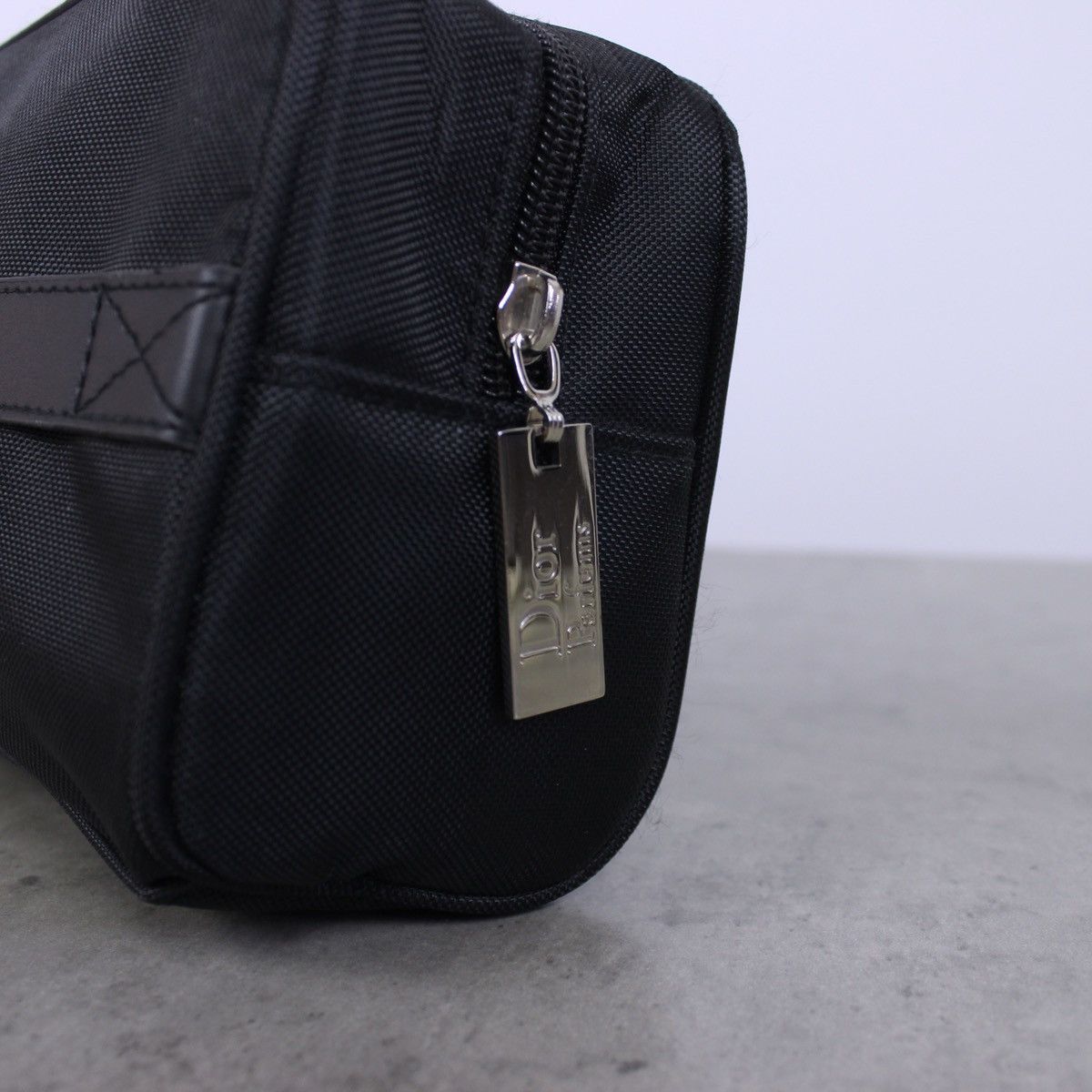 Dior Vintage Dior Parfums Cosmetic Bag Size ONE SIZE - 2 Thumbnail