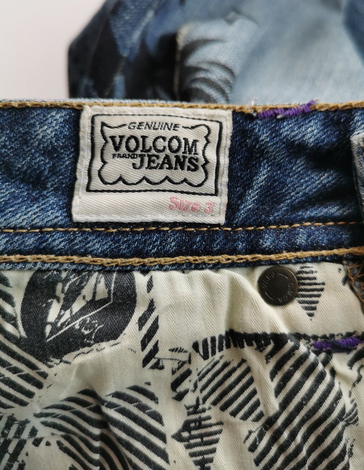 Volcom Vintage Volcom Flowers Print Denim Jeans Size 28" / US 6 / IT 42 - 8 Thumbnail