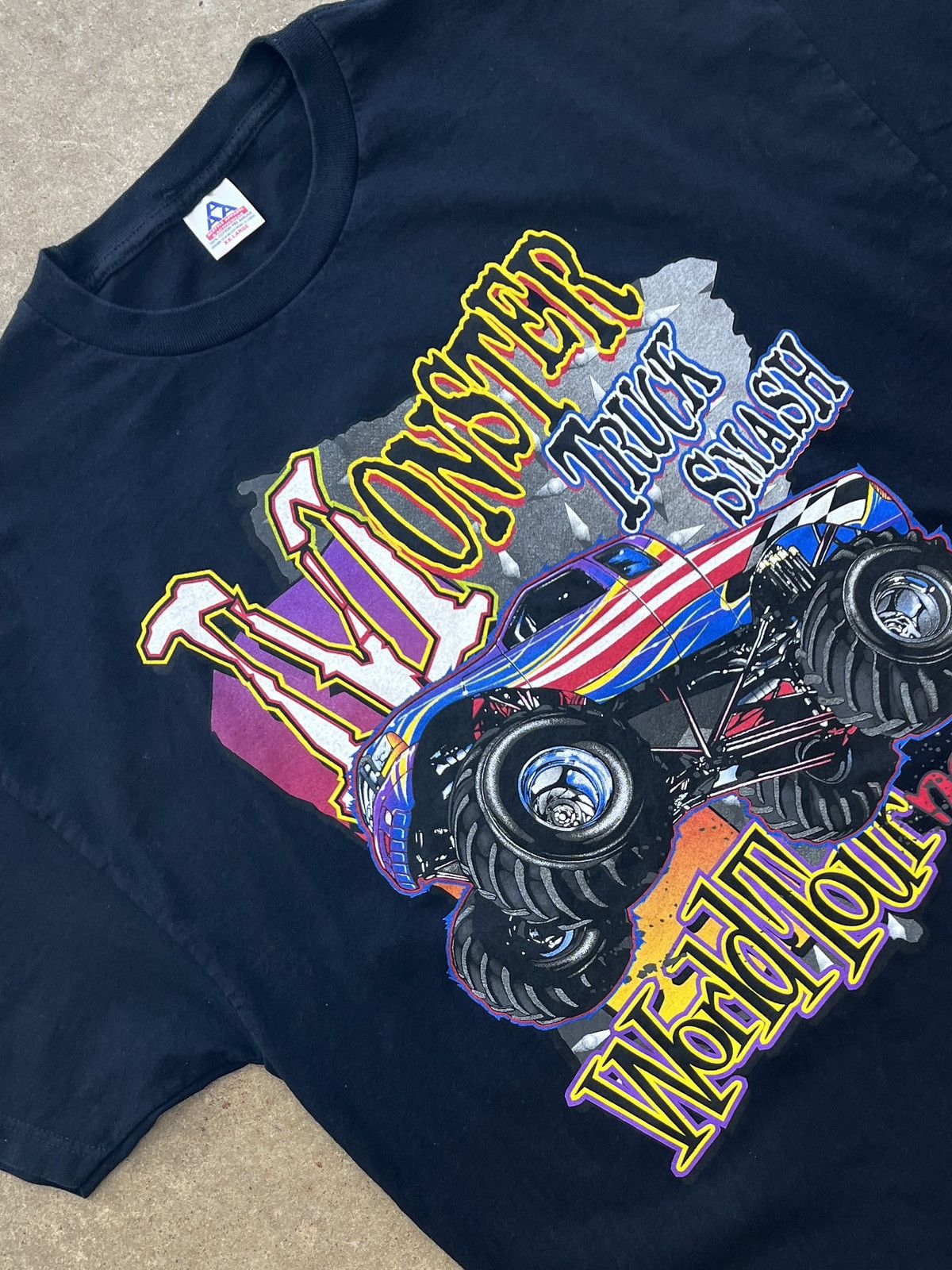 Vintage 2001 Y2K Monster Truck Jam Word Tour Tee XXL