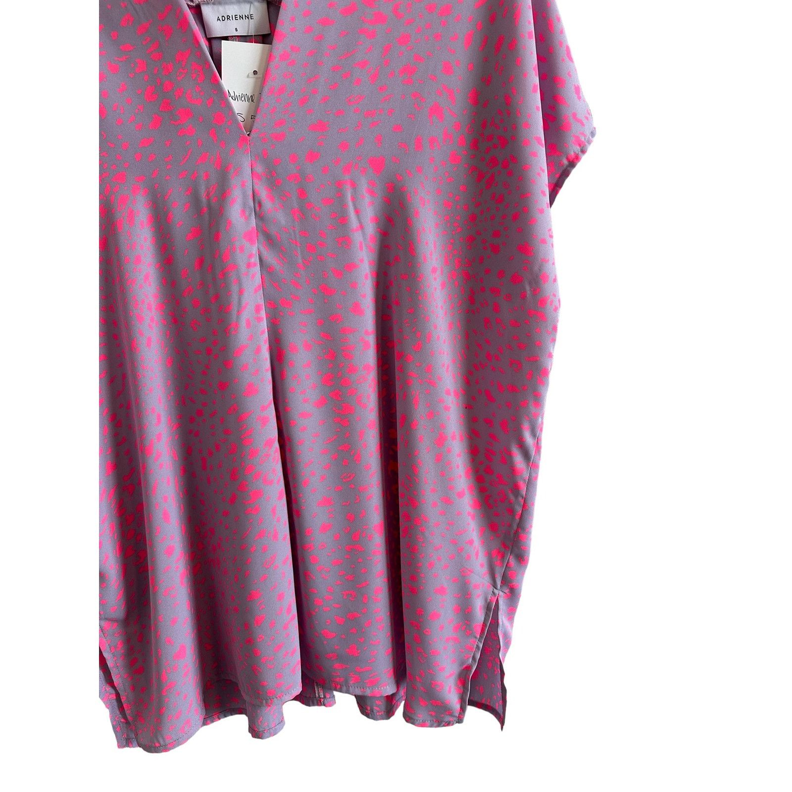 Other Adrienne Purple and Pink Cheetah V-Neck Short Sleeve Blouse Size S / US 4 / IT 40 - 6 Thumbnail