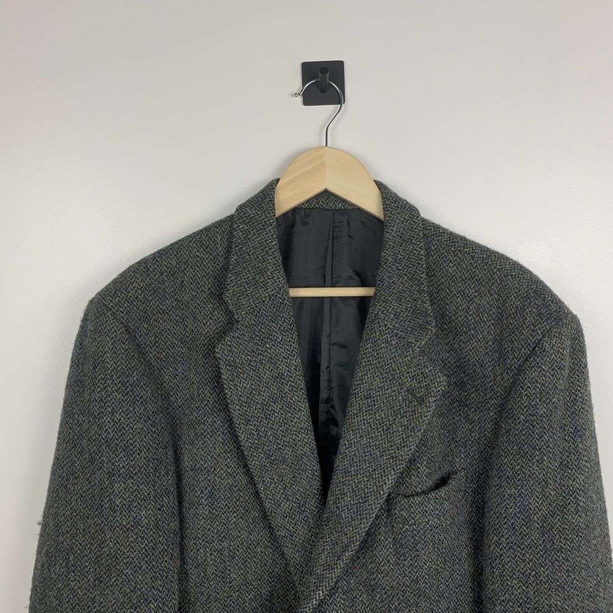 Harris Tweed Harris Tweed Herringbone Wool Blazer Jacket Size 42 Short Size 42S - 2 Thumbnail