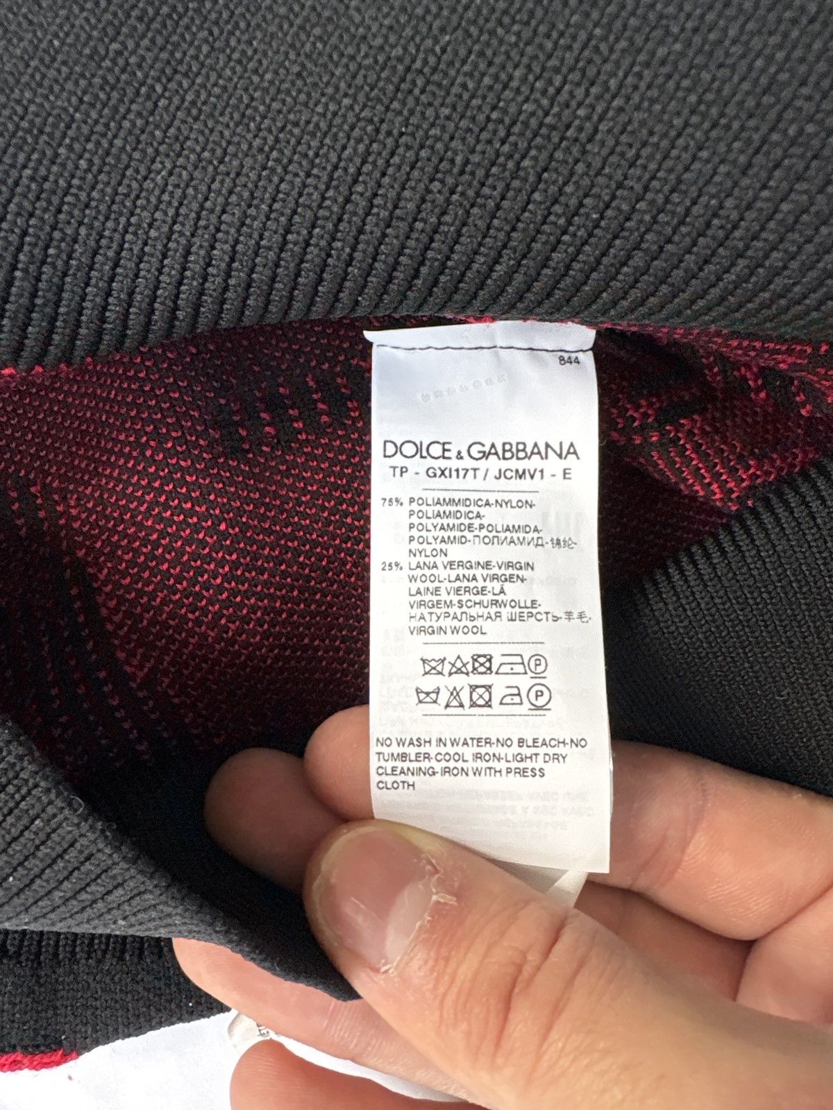 Dolce & Gabbana Dolce and Gabbana Logo Detail Jacquared Sweater Black/Red Size US M / EU 48-50 / 2 - 8 Thumbnail