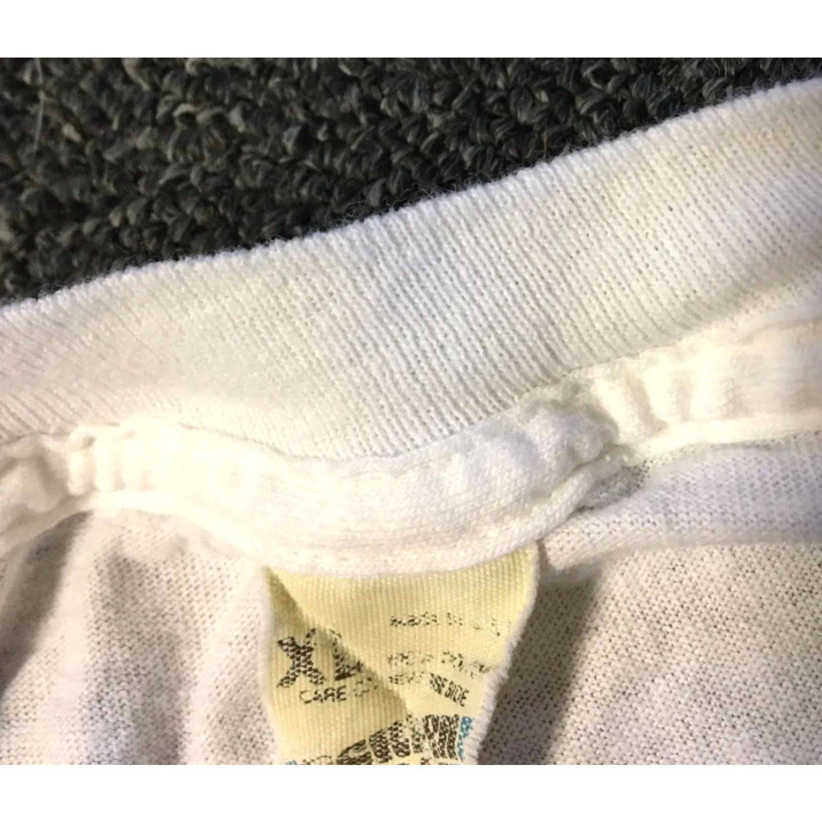 Vintage VINTAGE Anatomy Of Mom T-Shirt L USA White 90s 80s Funny Cartoon Dad Son Grunge Single Stitch USA Humor Joke Graphic Tee Mens Boys Size US L / EU 52-54 / 3 - 7 Thumbnail