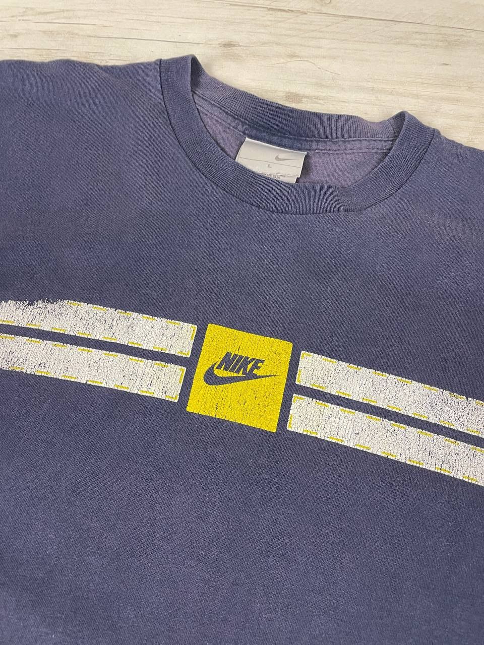Nike Vintage Nike 00s T Shirt Swoosh Size US L / EU 52-54 / 3 - 4 Thumbnail
