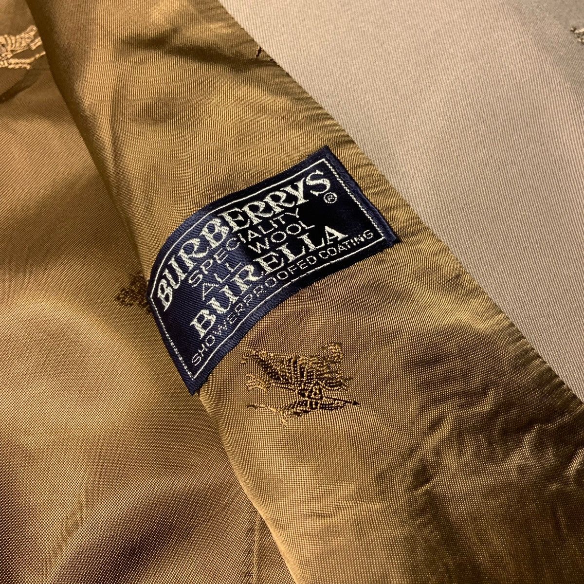 Burberry 🔥 Free Shipping Vintage Burberry Trench Coat🔥 Size US XL / EU 56 / 4 - 8 Thumbnail