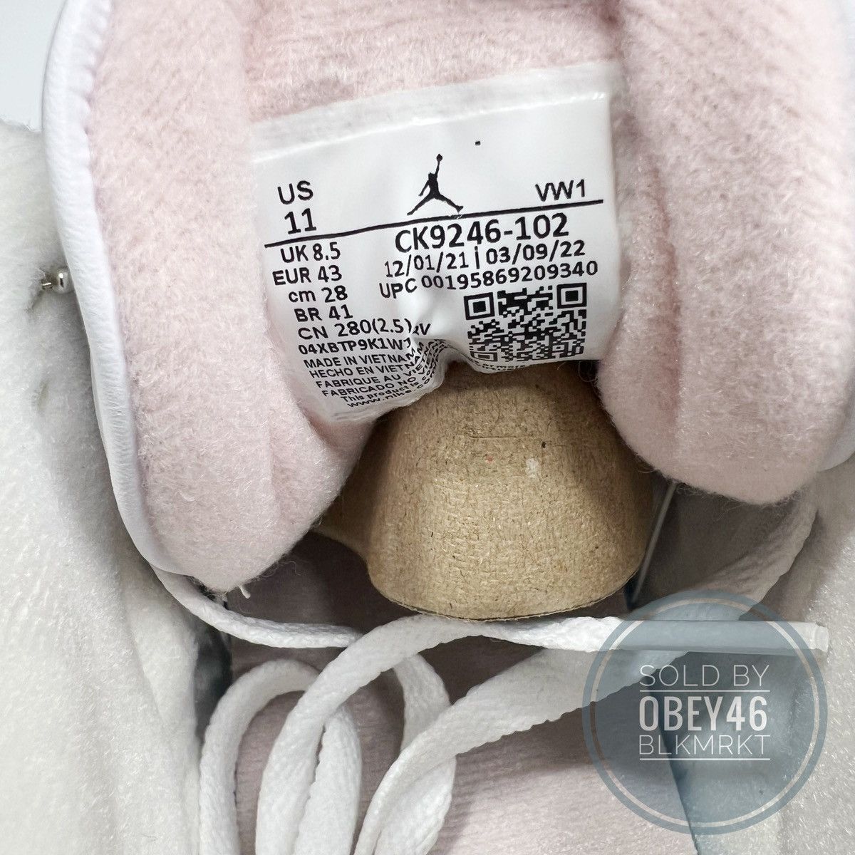 Jordan Brand Air Jordan 3 Retro Neapolitan White Dark Mocha 9.5 Size US 9.5 / EU 42-43 - 7 Thumbnail
