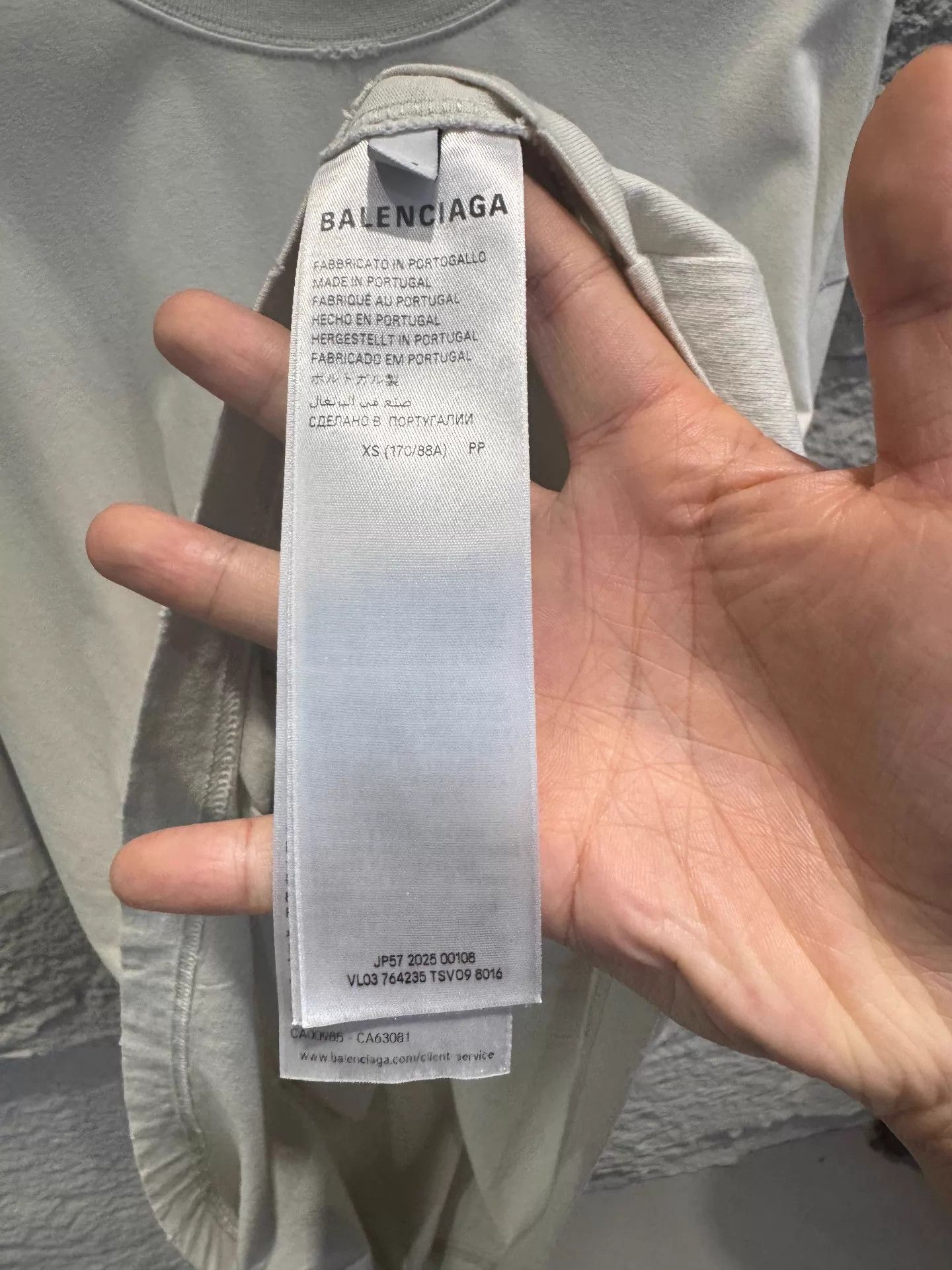 Balenciaga Balenciaga 25FW Distressed Blue Logo Tshirt XS Oversized Size US XS / EU 42 / 0 - 3 Thumbnail