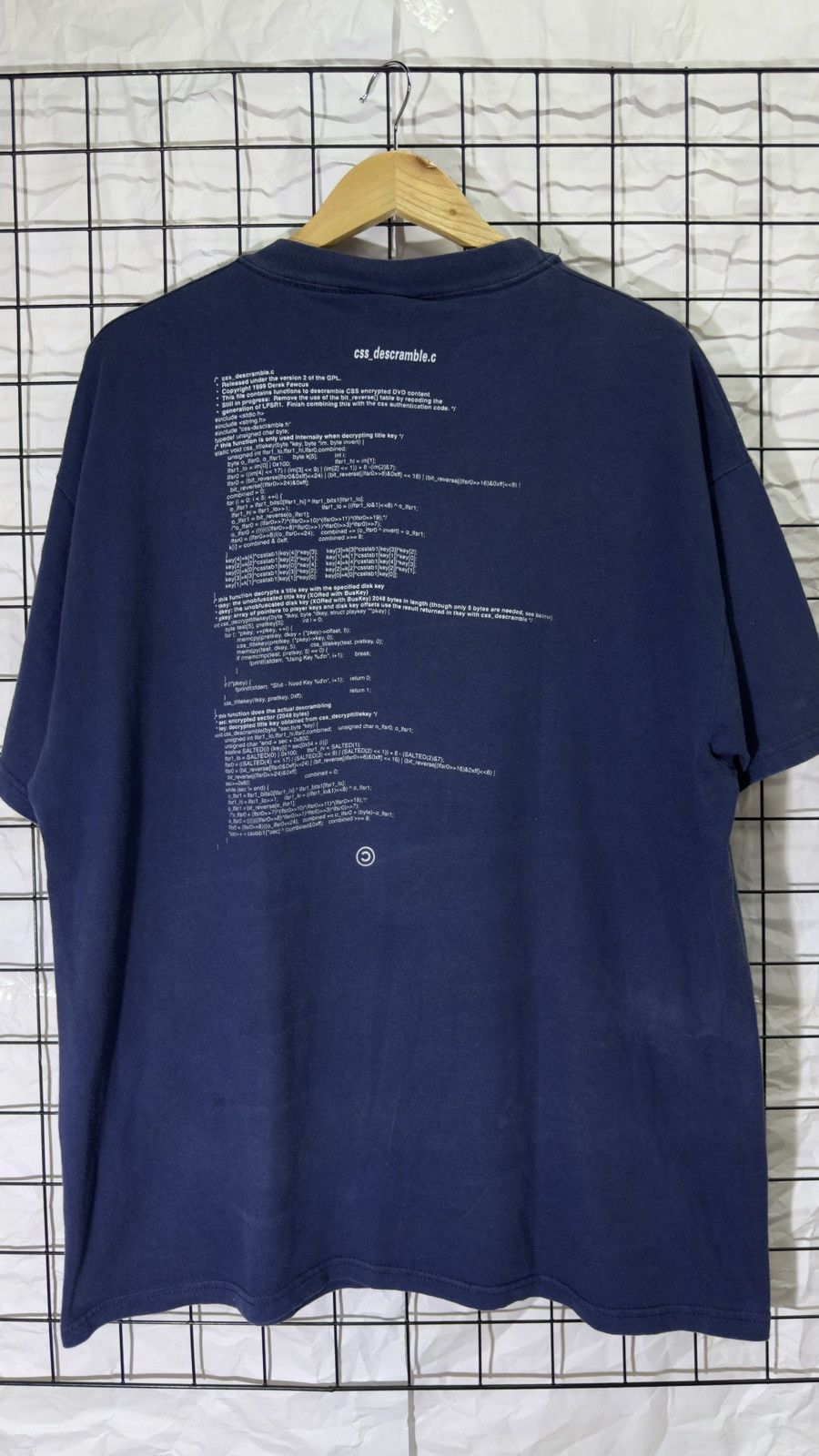 Vintage Vintage 90's center logo skate tee shirt Size US XL / EU 56 / 4 - 2 Thumbnail