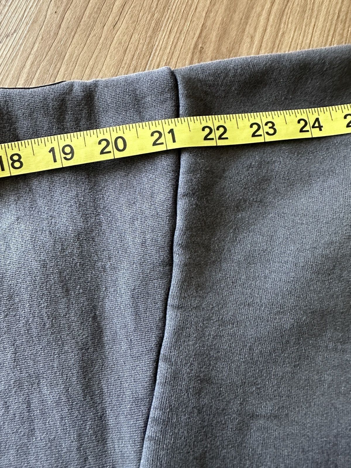 Fear of God FEAR OF GOD - LOS ANGELES HEAVY FLEECE CROPPED SWEATSHIRT Size US S / EU 44-46 / 1 - 8 Thumbnail