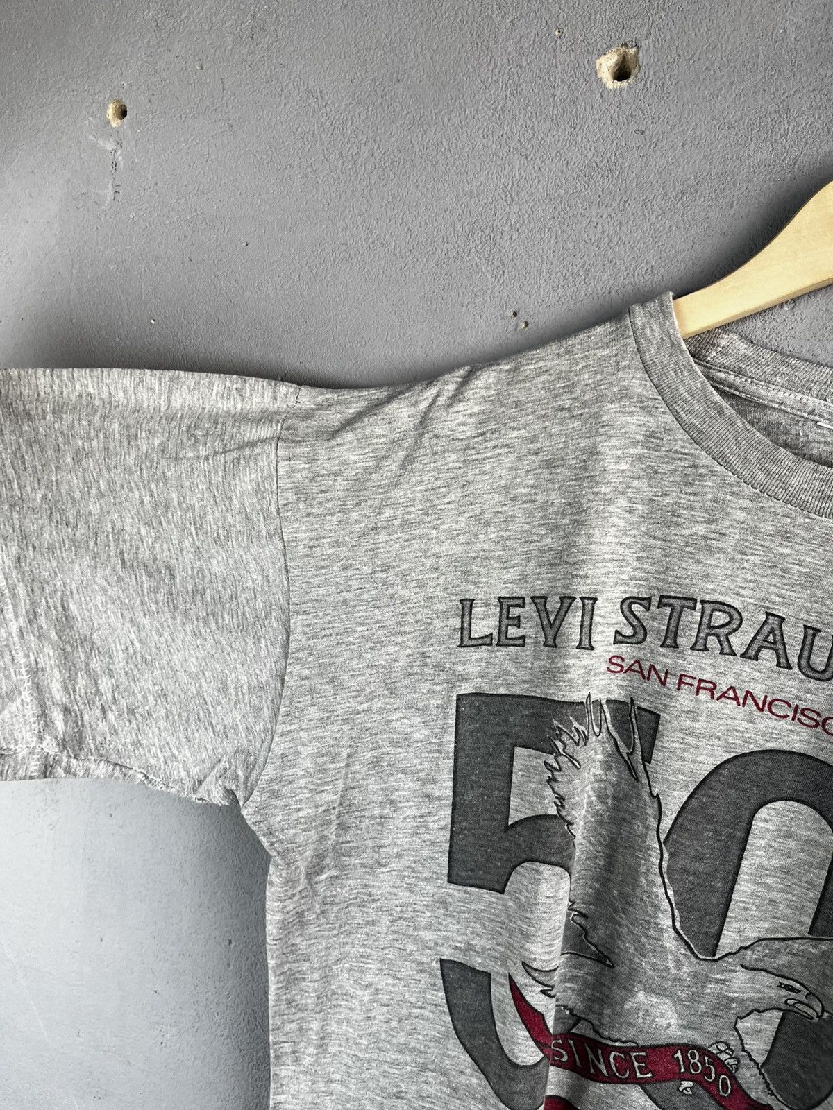 Levi's Levis t shirt vintage 80s big logo Size US M / EU 48-50 / 2 - 7 Thumbnail