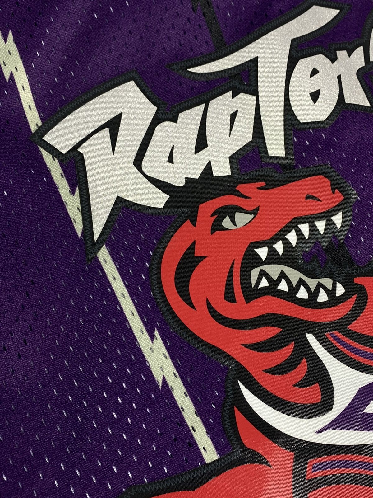 Mitchell & Ness Mitchell & Ness Vince Carter 1998 Toronto Raptors Jersey Size US L / EU 52-54 / 3 - 10 Thumbnail