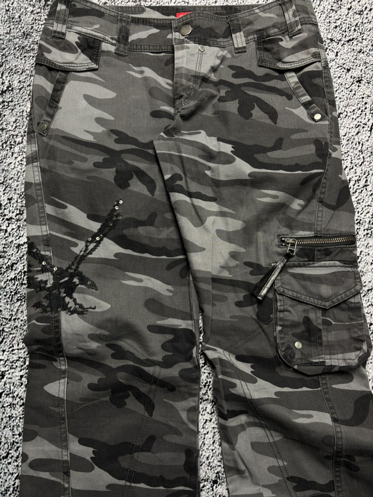 Japanese Brand Avant garde flared camo multipocket pants japanese LGB style Size 26" / US 2 / IT 38 - 4 Thumbnail