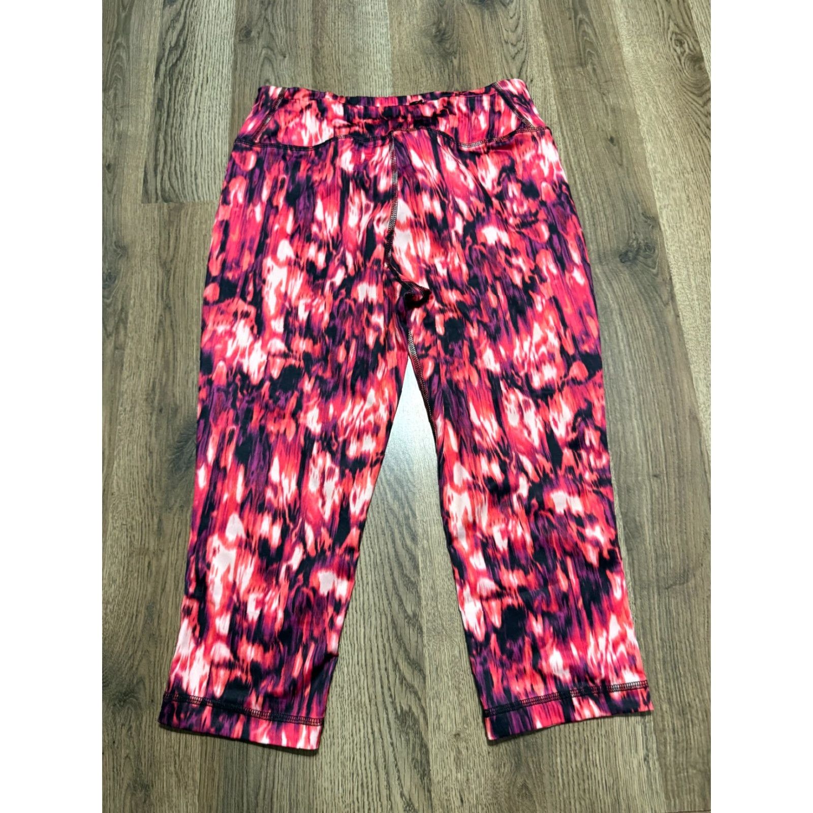Vintage Exertek Pants Womens Petite Large Red White Black Capri Leggings Athletic Wear Size 36" / US 14 / IT 50 - 2 Thumbnail