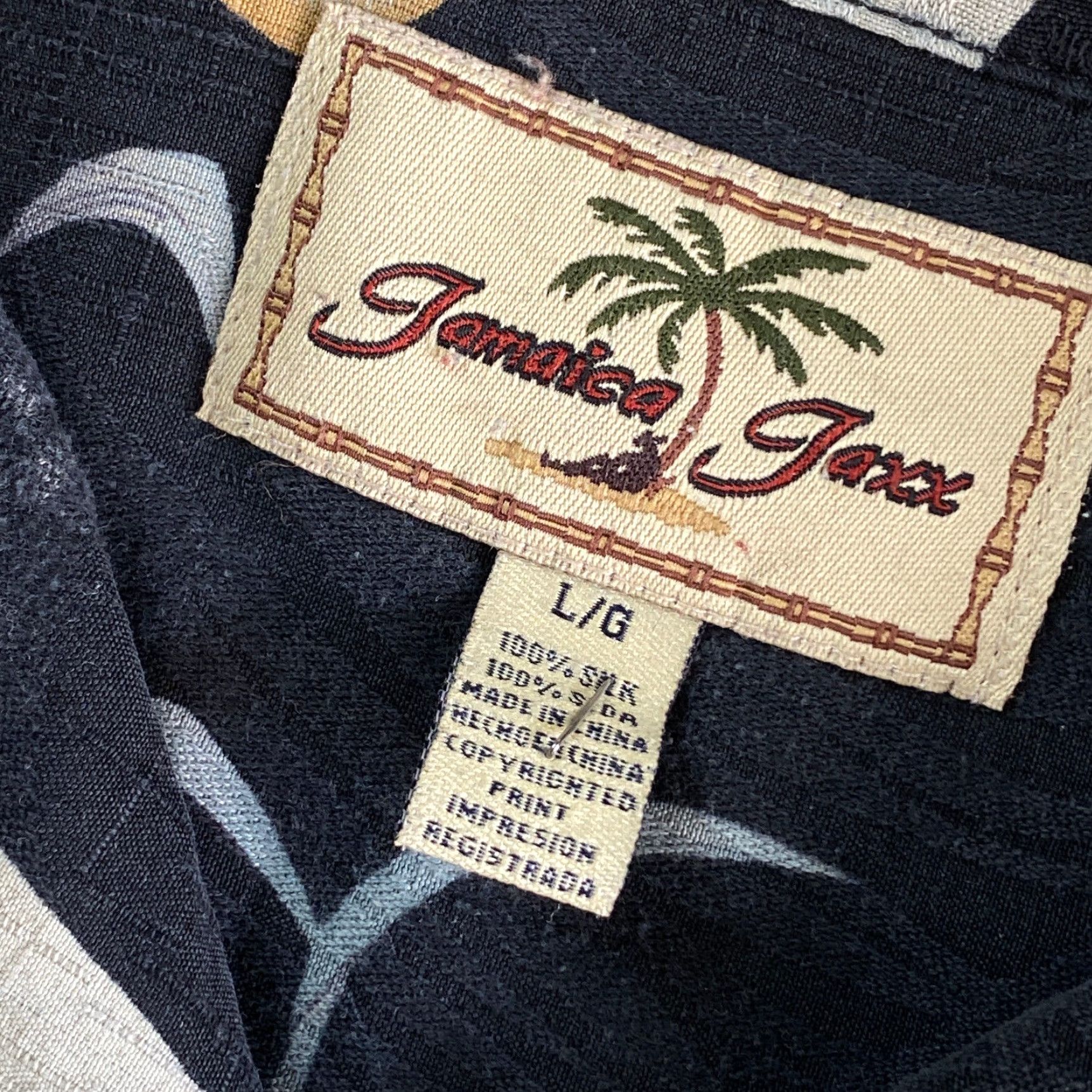 Vintage Jamaica Jaxx Hawaiian Shirt L 100% Silk Pineapple Black Print Loop Collar Size US L / EU 52-54 / 3 - 3 Thumbnail