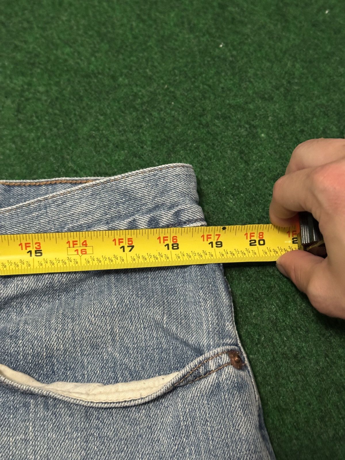 Levi's Y2K Levi’s 559 Relaxed Straight Fit Baggy Light Wash Jeans Size US 38 / EU 54 - 7 Thumbnail