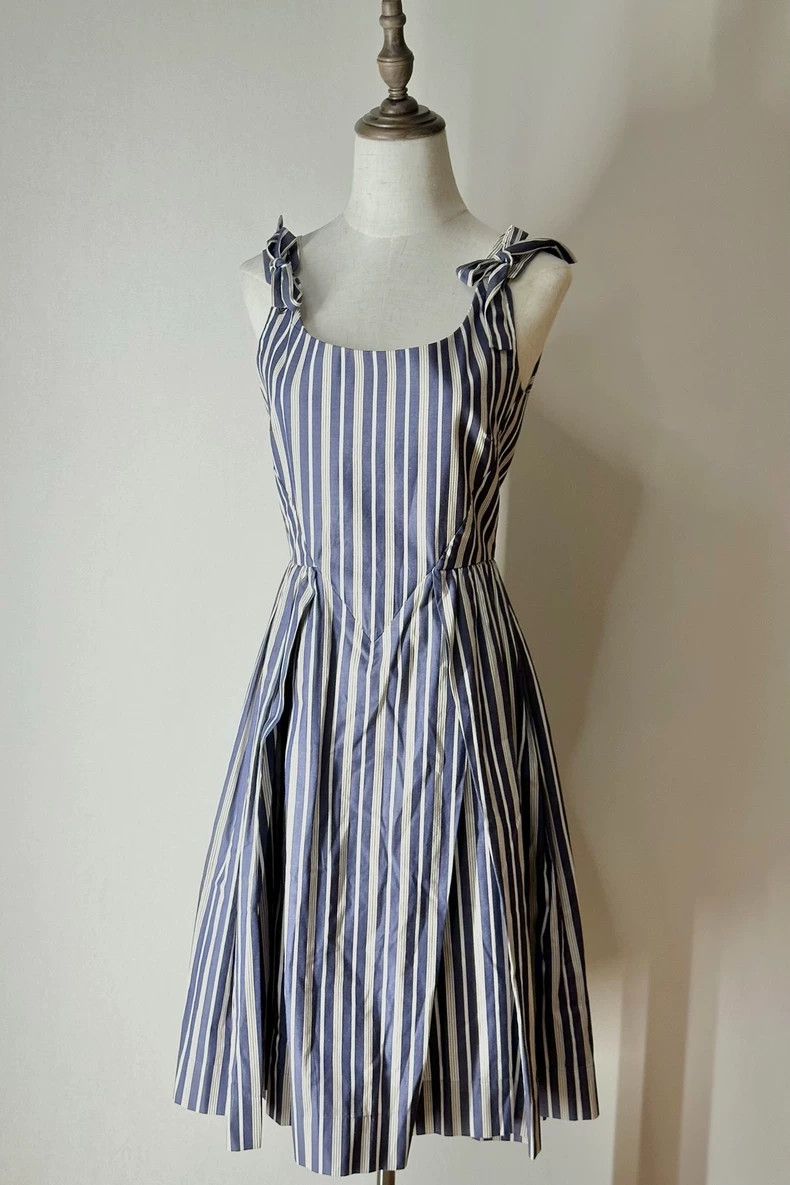Vivienne Westwood Vivienne Westwood A dress with a waistband and stripes Size M / US 6-8 / IT 42-44 - 1 Thumbnail