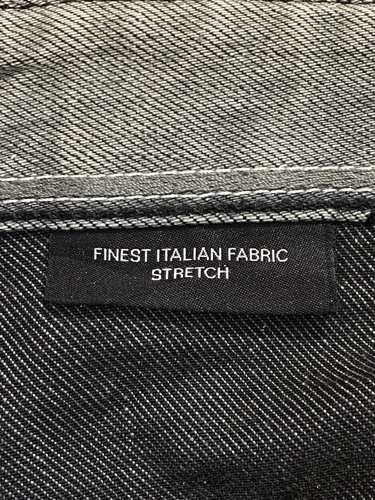 Hugo Boss Hugo Boss Brand Faded Wash Style Loose Jeans Size US 34 / EU 50 - 19 Thumbnail