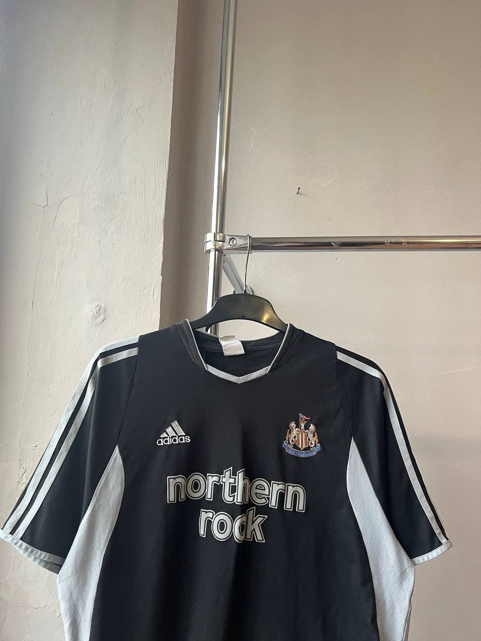 Adidas 2003/04 NEWCASTLE UNITED AWAY SOCCER JERSEY FOOTBALL SHIRT L Size US L / EU 52-54 / 3 - 4 Thumbnail