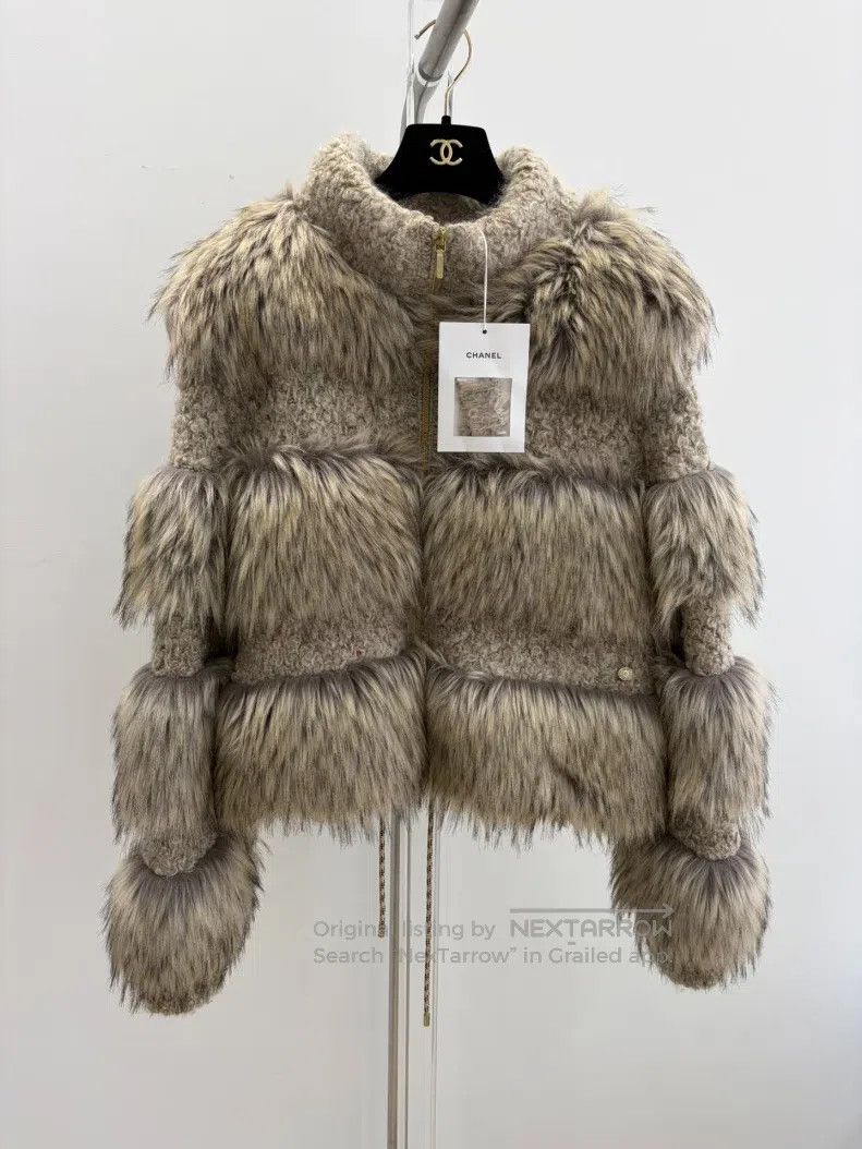 Chanel Chanel Classic Forest Series Fur Coat Size XS / US 0-2 / IT 36-38 - 1 Thumbnail