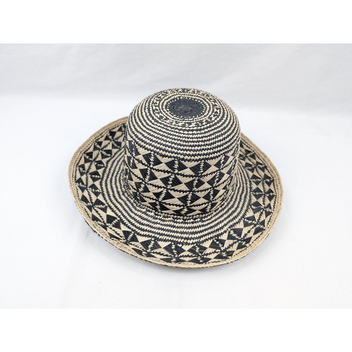 Saint Laurent Paris o1rshd1 Size: OS / Bucket Hat / Cap in Multicolor Size ONE SIZE - 2 Thumbnail