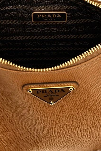 Prada Prada Re-Edition 2005 Caramel Saffiano Bag New Size ONE SIZE - 4 Thumbnail