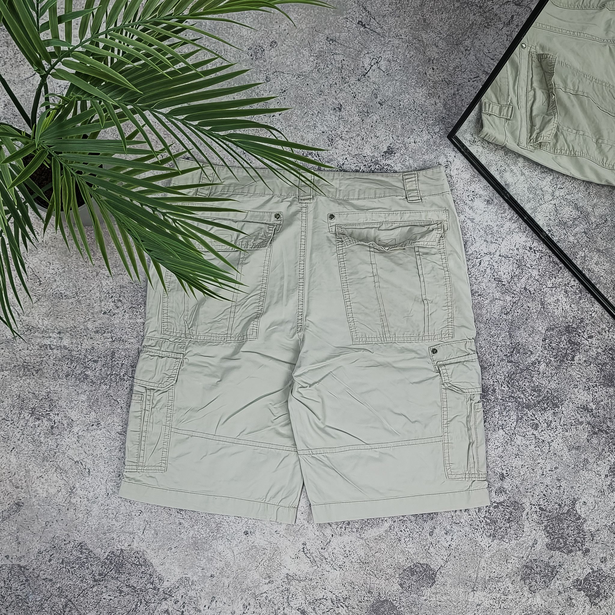 Vintage cargo shorts Size US 32 / EU 48 - 3 Thumbnail