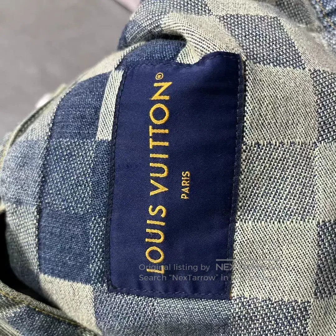 Louis Vuitton blue mosaic print button. Size US L / EU 52-54 / 3 - 5 Thumbnail