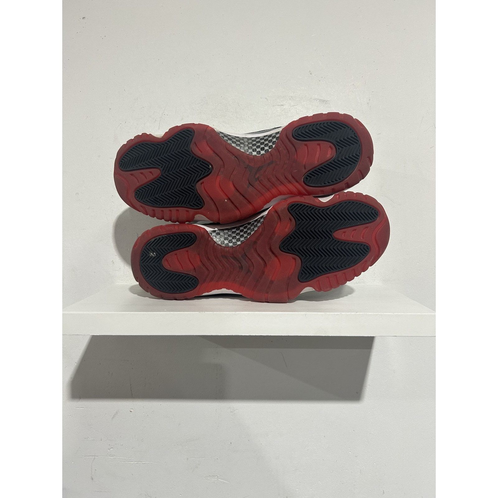 Jordan Brand JORDAN 11 RETRO LOW CONCORD BRED SIZE 11.5 PREOWNED Size US 11.5 / EU 44-45 - 4 Thumbnail