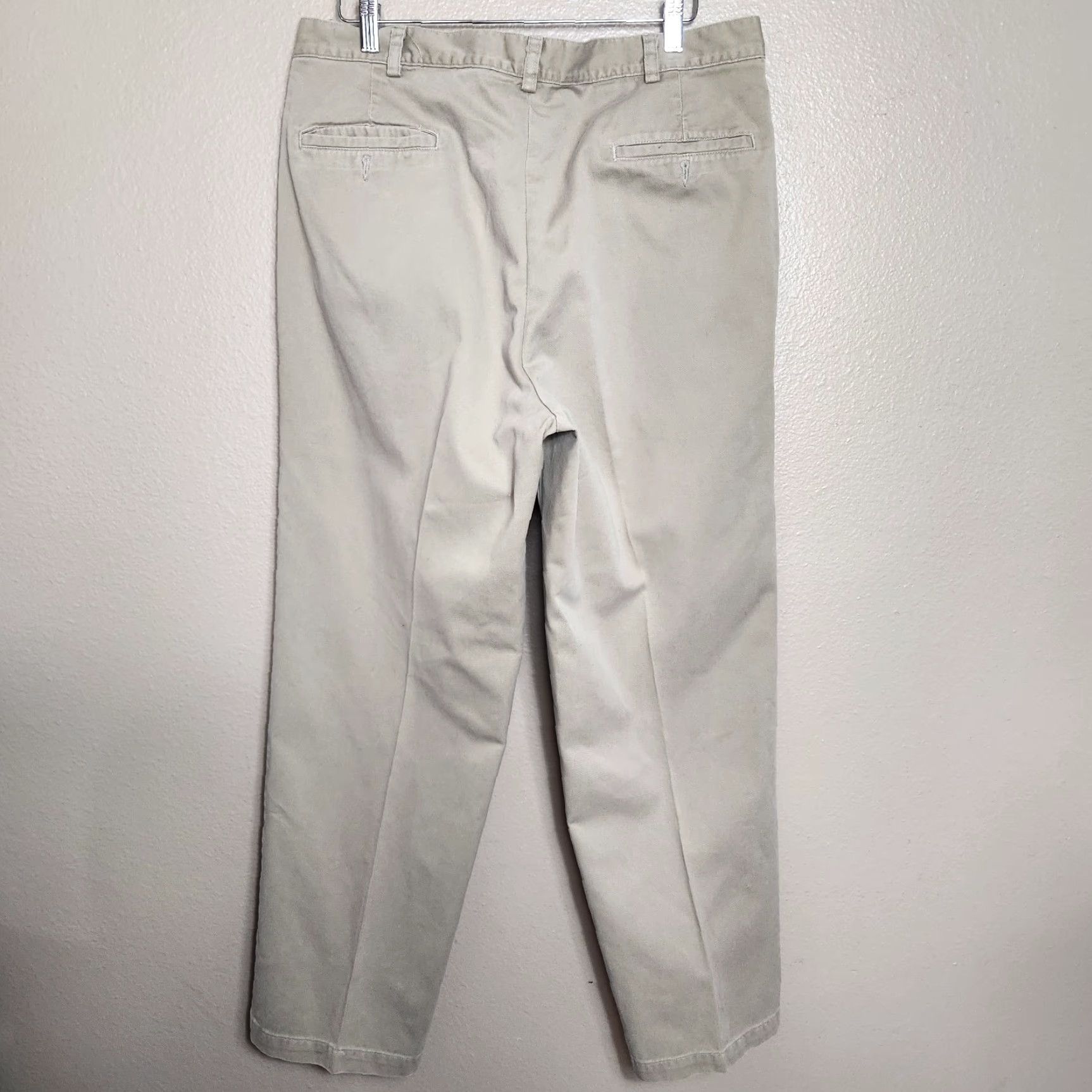 Brooks Brothers Brooks Brothers Mens Khaki Pleat Front Tapered Leg Cotton Twill Pants 36x30 Beige Twill Pants Mens Regular Jeans/Khakis Size US 36 / EU 52 - 3 Thumbnail