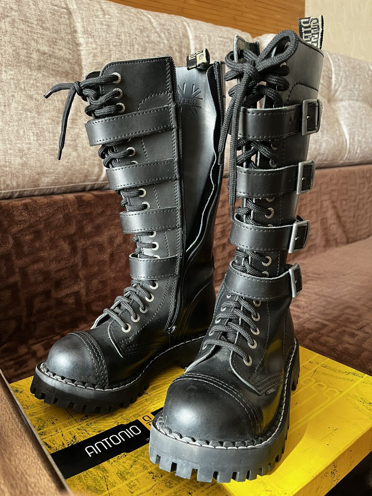 TW Steel quality boots Steel Size US 6 / IT 36 - 1 Thumbnail