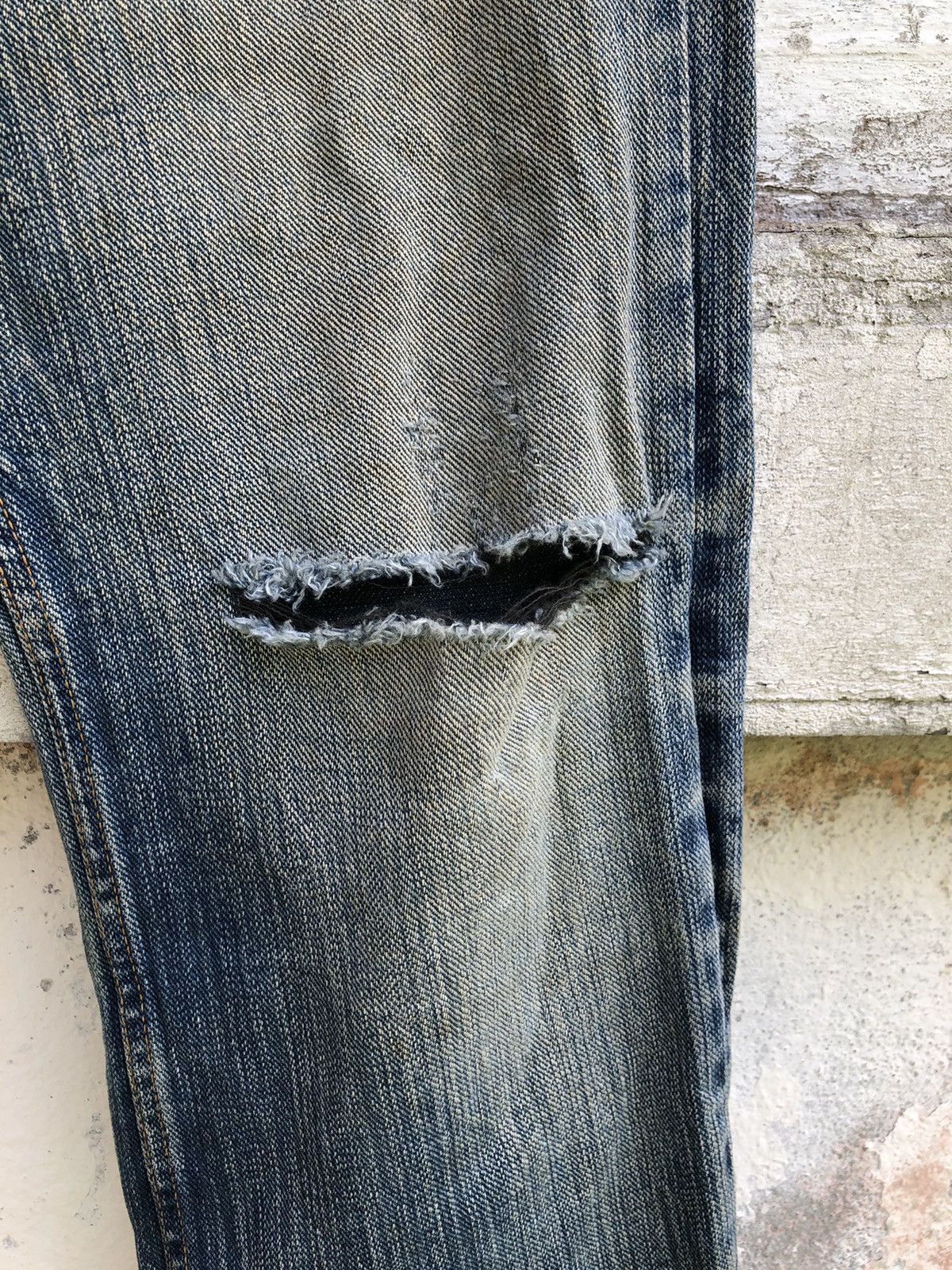 Johnbull × KOJIMA GENES Vintage John Bull Kojima Distressed Knee Ripped Jean Size US 31 - 5 Thumbnail