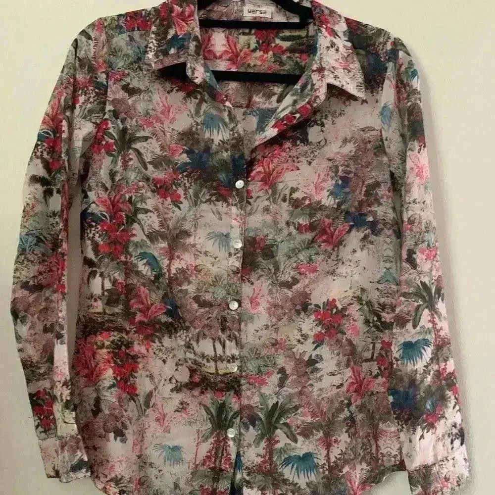 Designer Versatile Floral Print Long Sleeve Shirt by Yerse Size M / US 6-8 / IT 42-44 - 2 Thumbnail