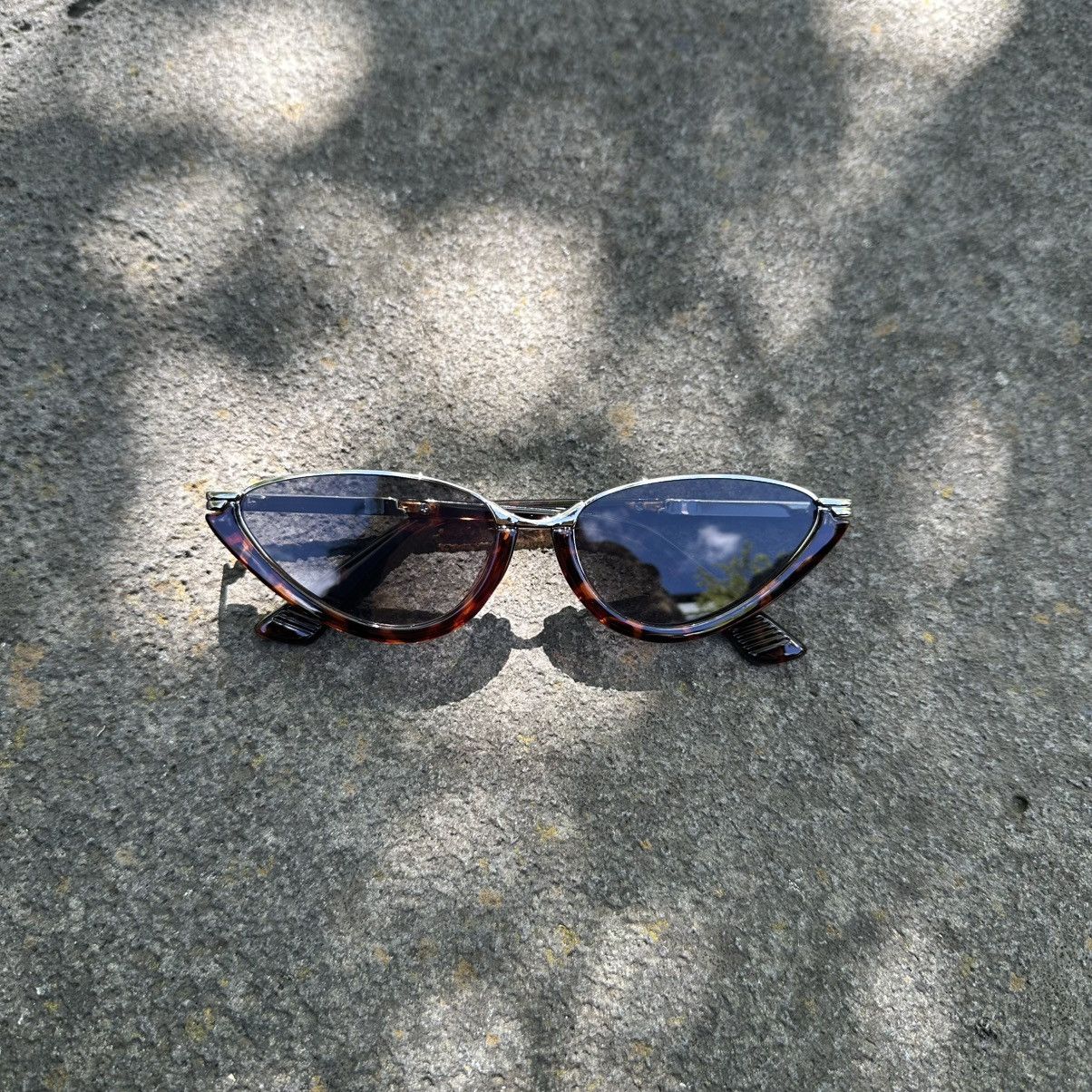 Other SUNGLASSES BRAND NEW CLASSIC RETRO VINTAGE QZ1323-2197-03 Size ONE SIZE - 1 Thumbnail