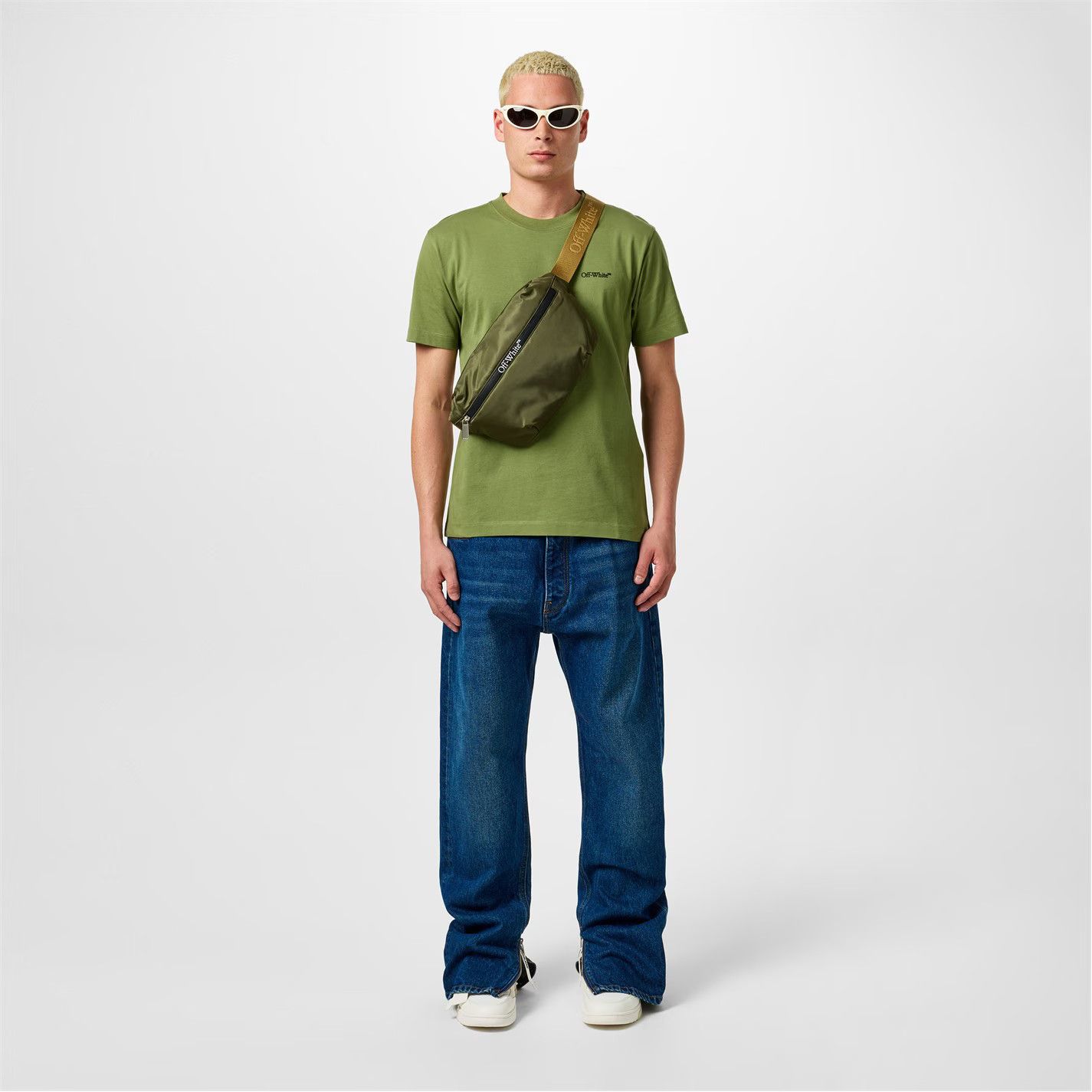 Off-White o1g2r1mq0226 Logo Arrow Short Sleeve T-Shirt In Green Size US M / EU 48-50 / 2 - 6 Thumbnail