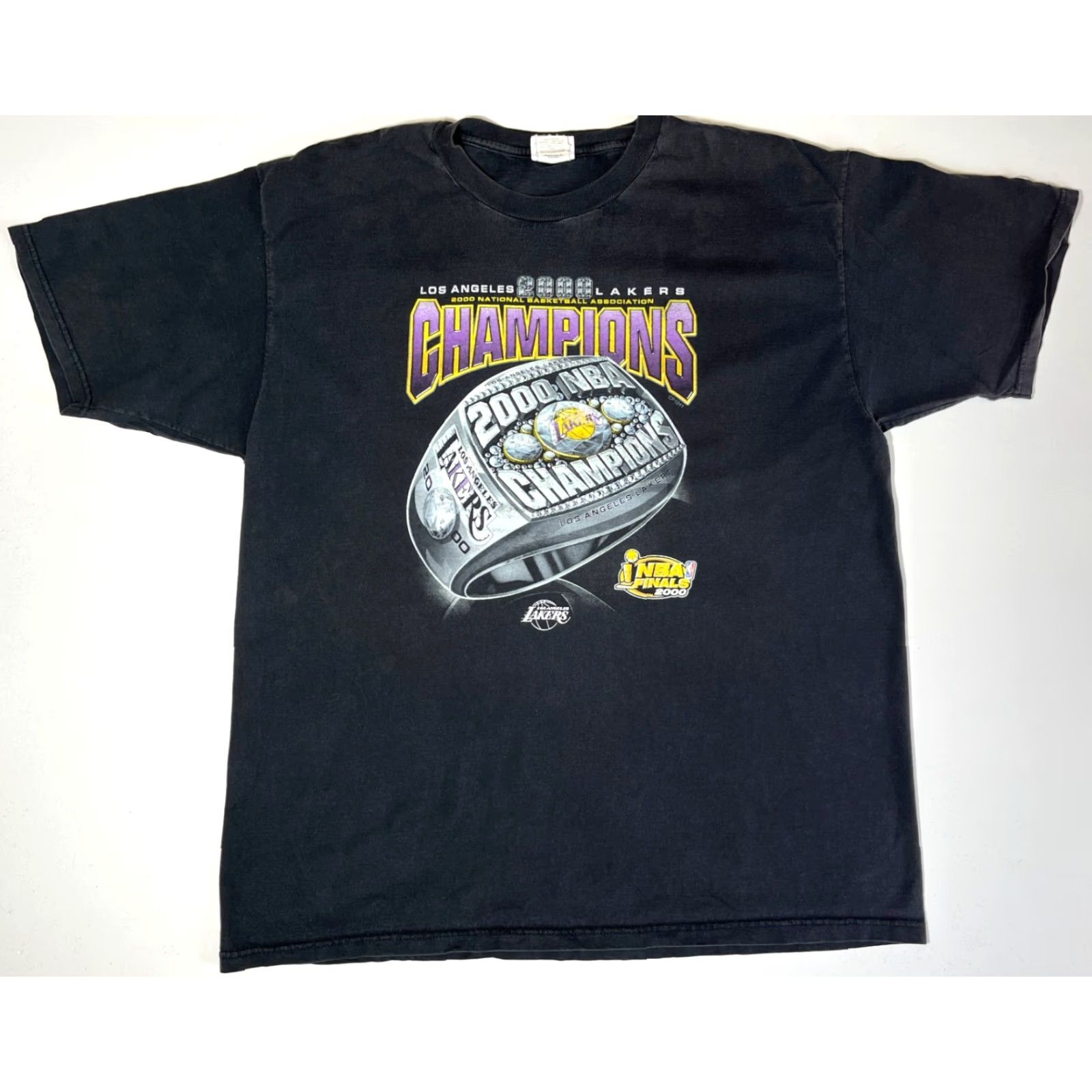 Champion Champion LA Lakers 2000 NBA Champions T-Shirt XL Men’s Vintage Black Cotton Crew Neck Short Sleeve, Size XL, Football? Size US XL / EU 56 / 4 - 3 Thumbnail