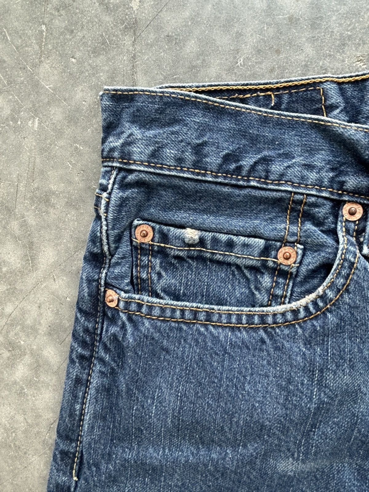Levi's Vintage Y2K Levis 501xx Denim Jeans 34x30 Dark Wash Size US 34 / EU 50 - 2 Thumbnail