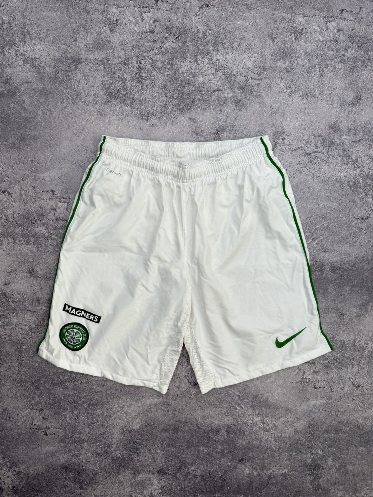Nike Vintage Y2K Nike Celtic White Soccer Shorts Size US 32 / EU 48 - 1 Thumbnail